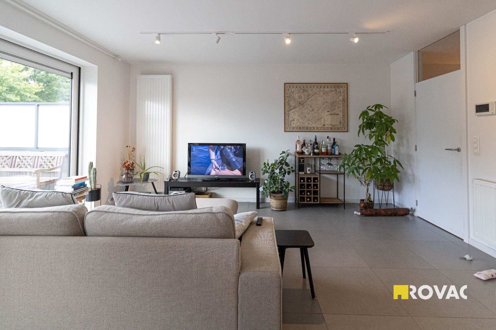 Rustig gelegen en instapklaar nieuwbouwappartement (93 m²) met ruim zonneterras (30 m²) en private autostaanplaats! foto 8