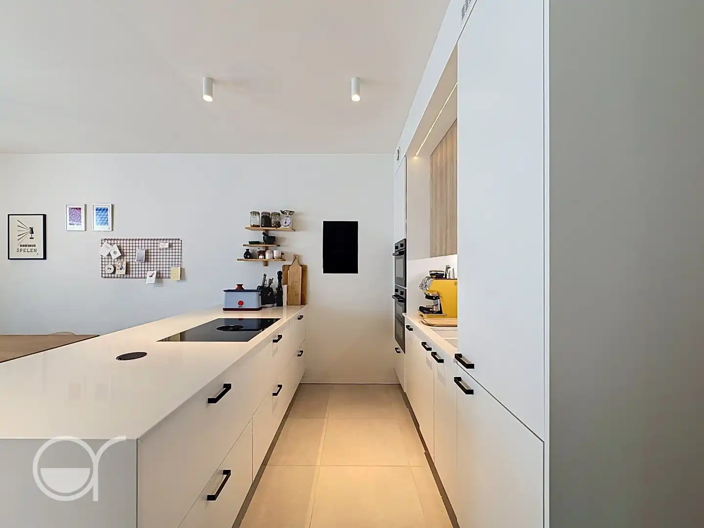 Modern 2-slaapkamerappartement met staanplaats op uitstekende locatie foto 7
