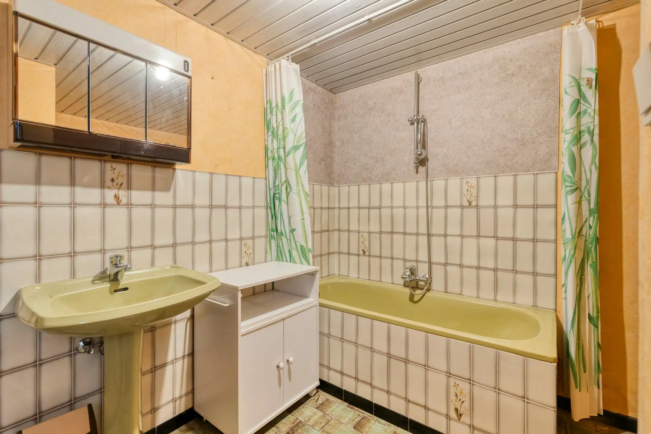 Te renoveren huis te koop in Uitkerke met 4 slaapkamers foto 9