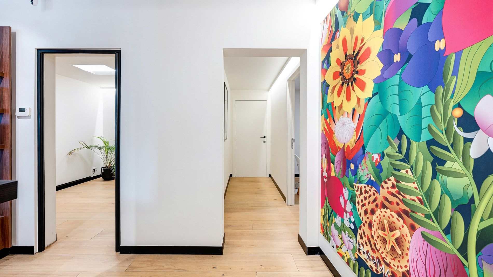 HOEKHandelsgelijkvloers op toplocatie in Heist-aan-Zee – ±185 m² foto 17