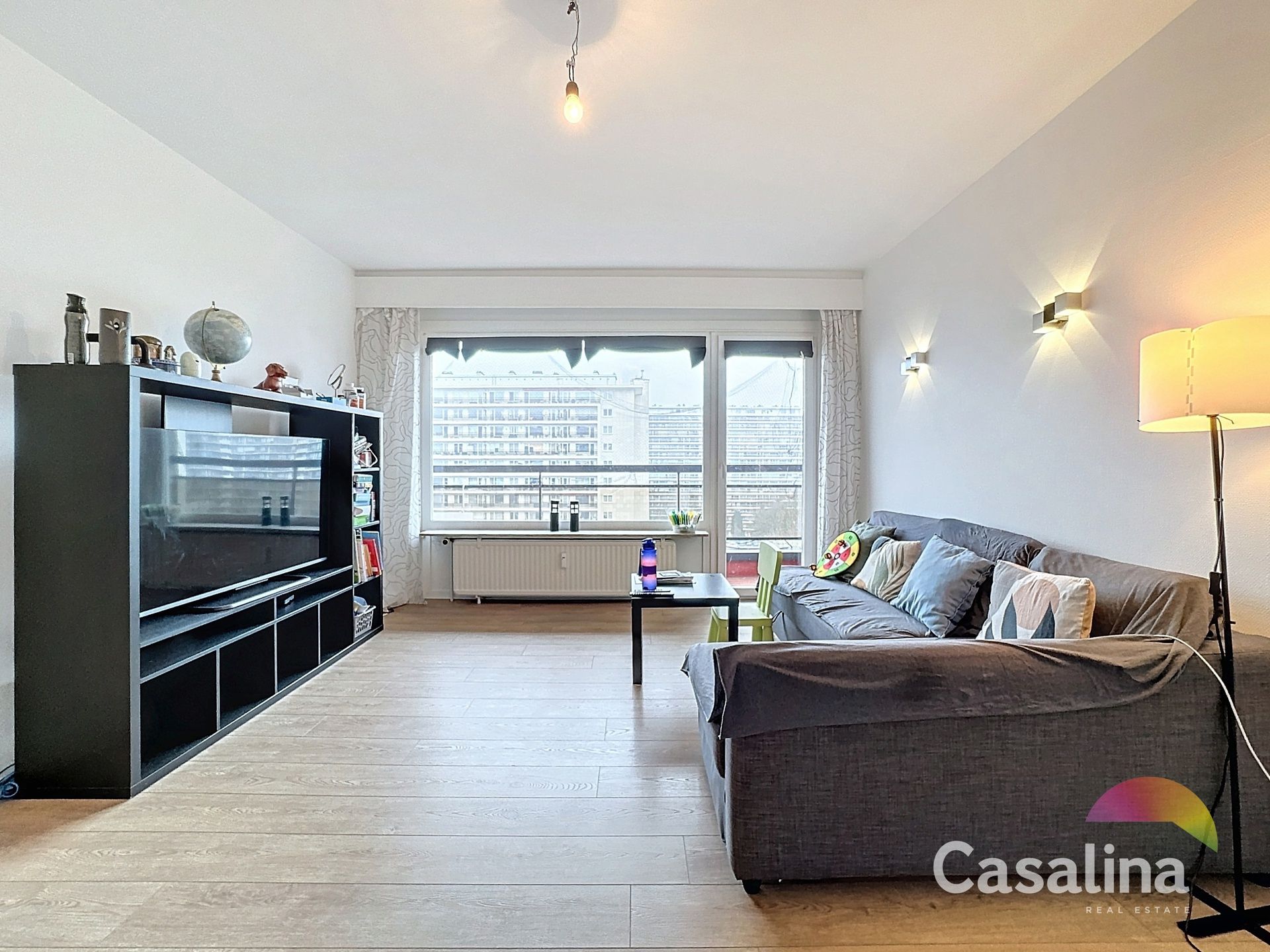 Een appartement met twee slaapkamers in goede staat foto {{pictureIndex}}