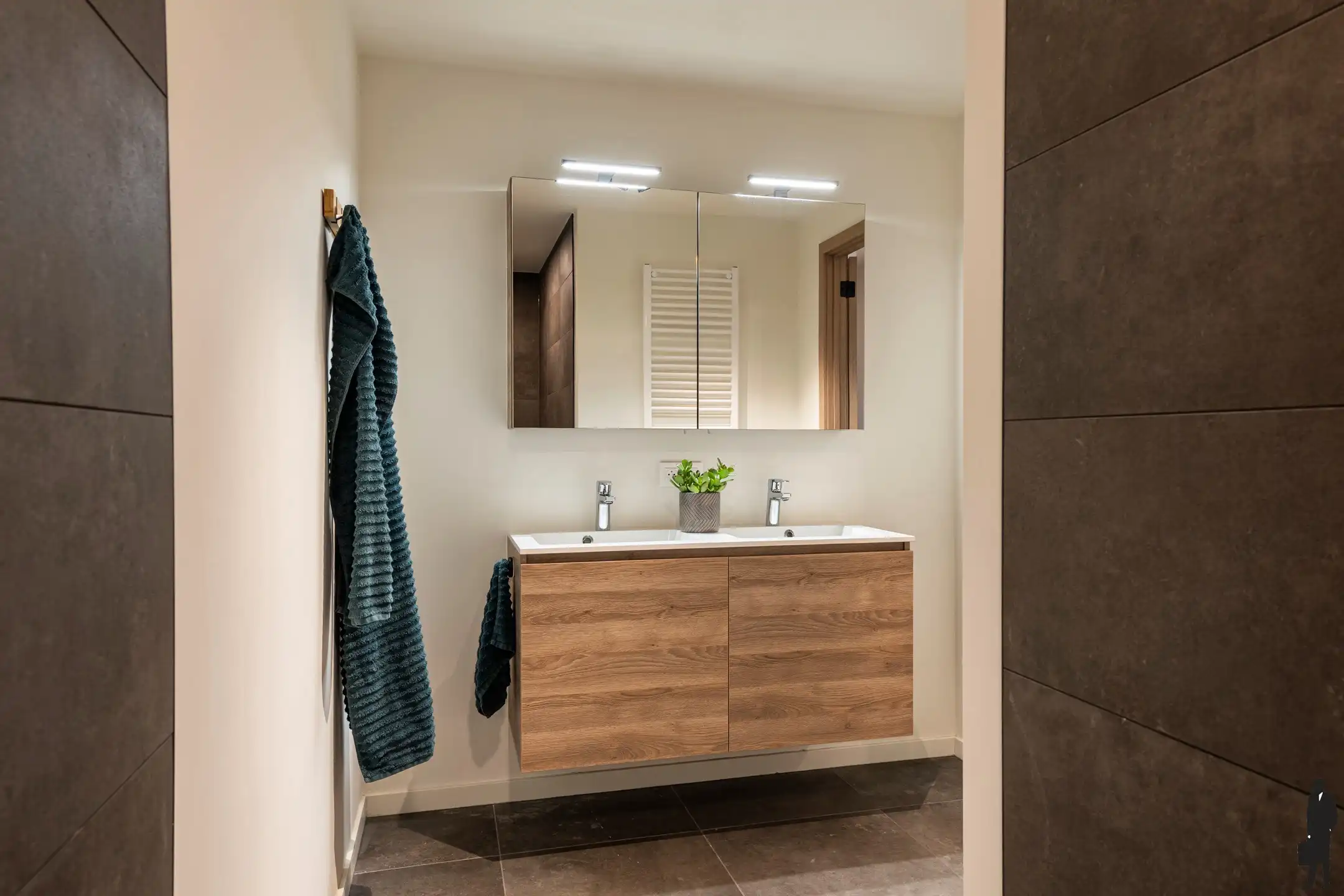 Uitstekend instapklaar appartement met groot terras in Arendonk foto 16