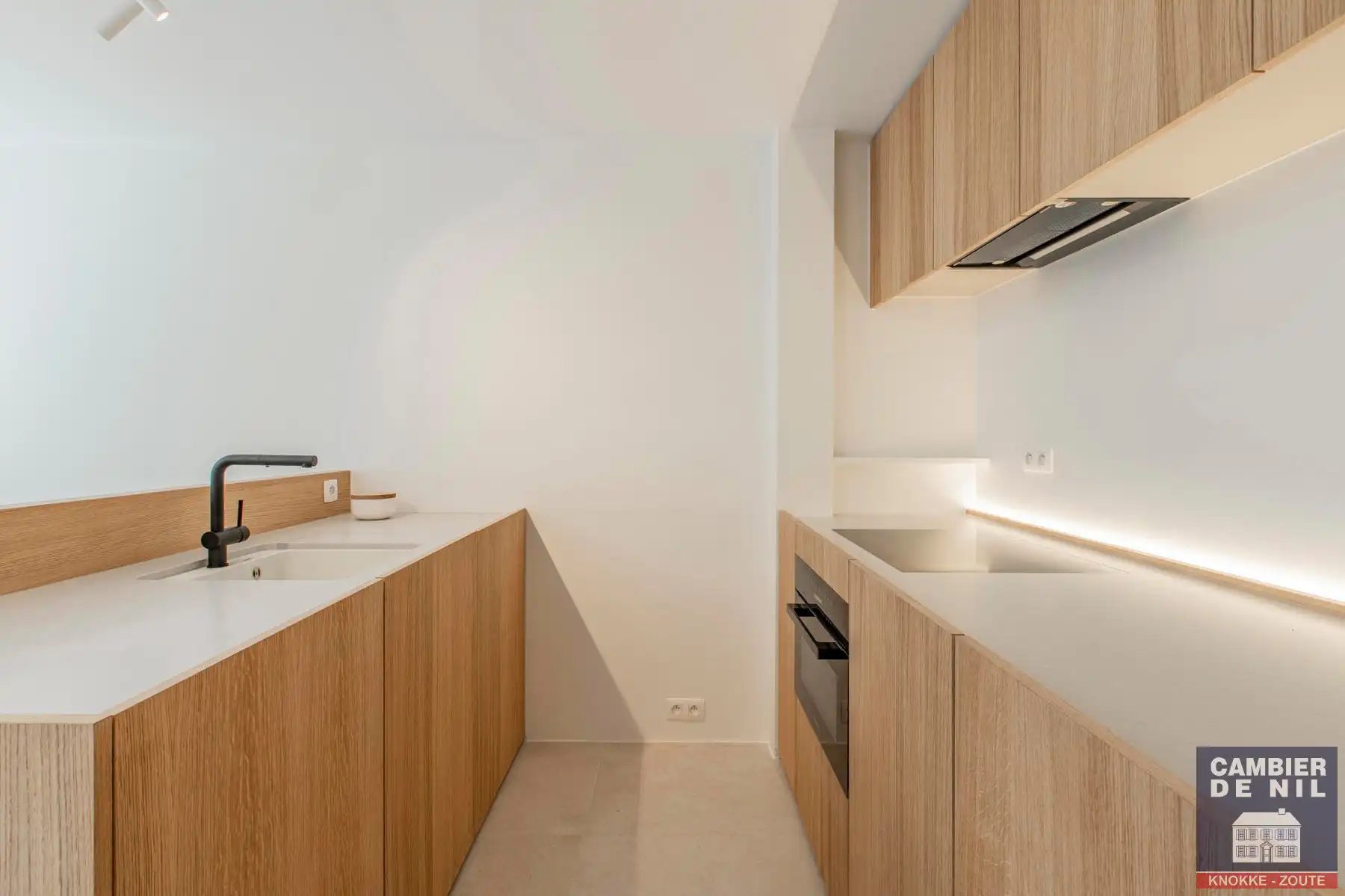 Gemeubeld design appartement in centrum Knokke! foto 9