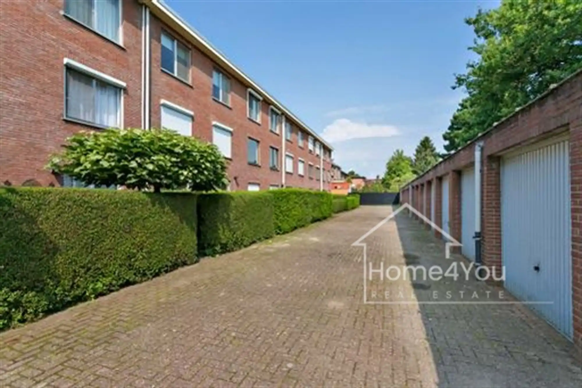 Gerenoveerd 2-slaapkamer appartement in Edegem te koop! foto 12