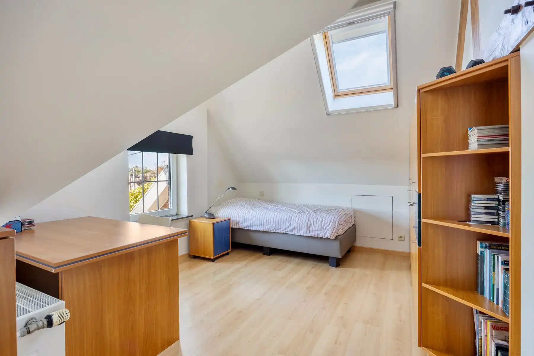 Ruime energiezuinige gezinswoning met prachtige tuin aan de stadsrand foto 21