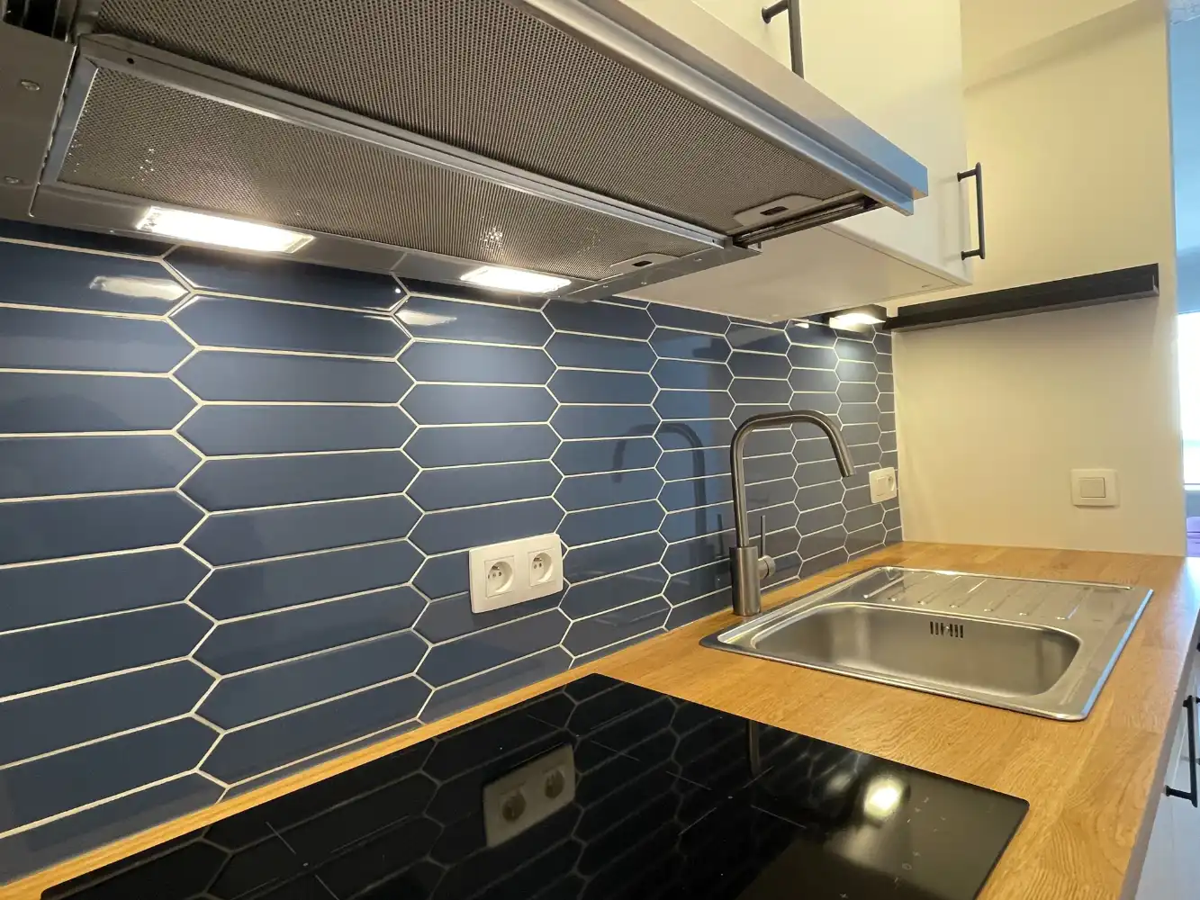 Gezellige studio met frontaal zeezicht te huur. foto 5