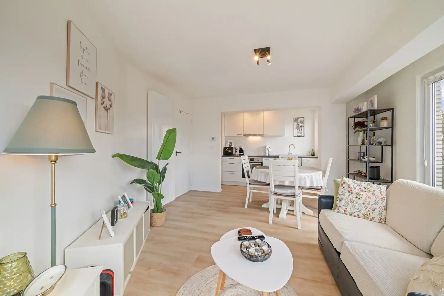 RESIDENTIE ZUIDERZON foto {{pictureIndex}}