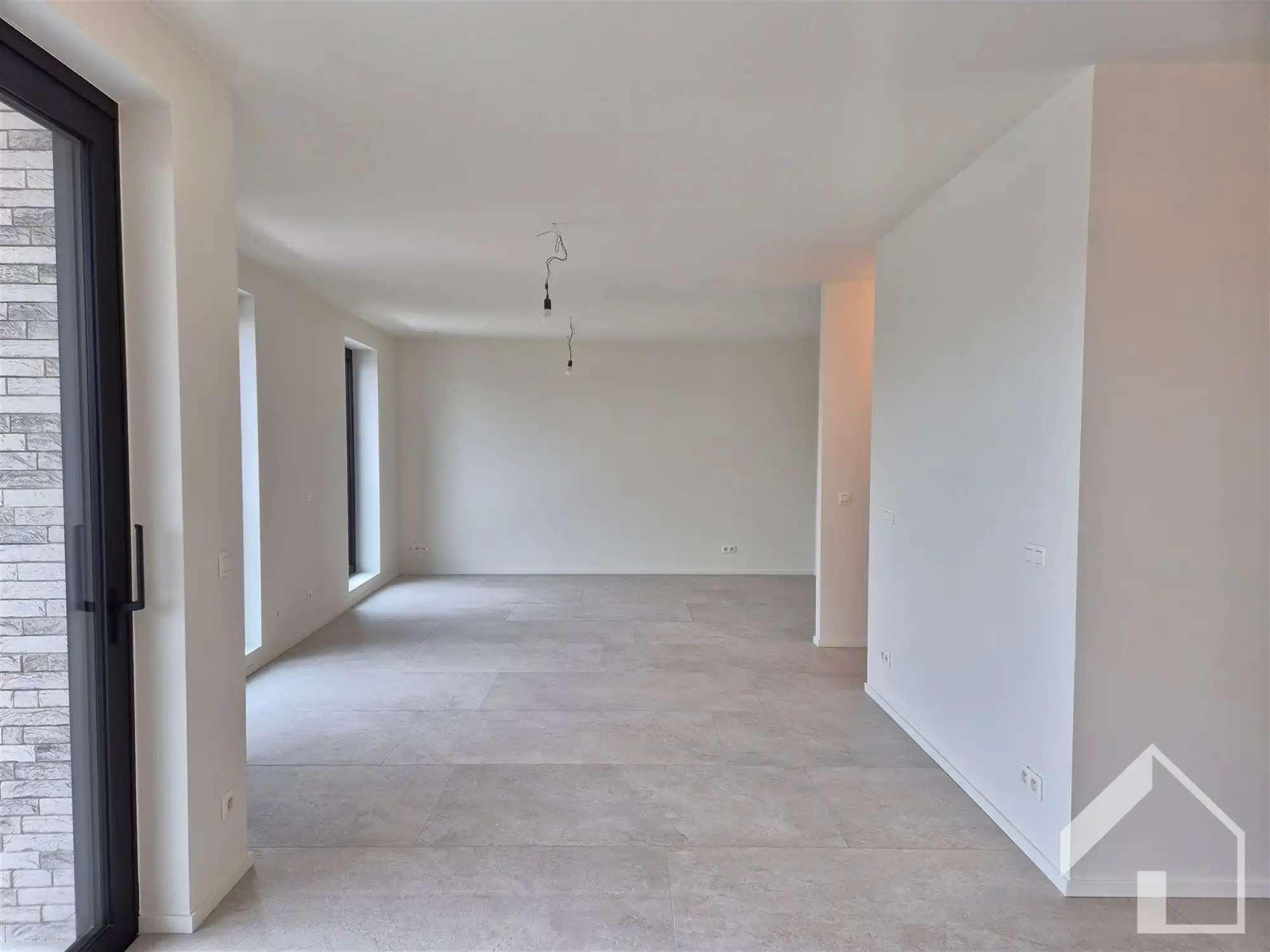 Nieuwbouw appartement op de 2de verdieping met 2 slaapkamers en lift  foto 3