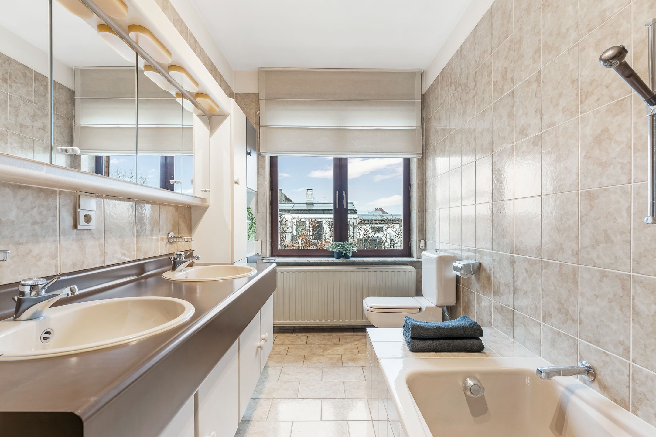 Woning met ruime bijbouw van 200m2 te Diepenbeek foto 23