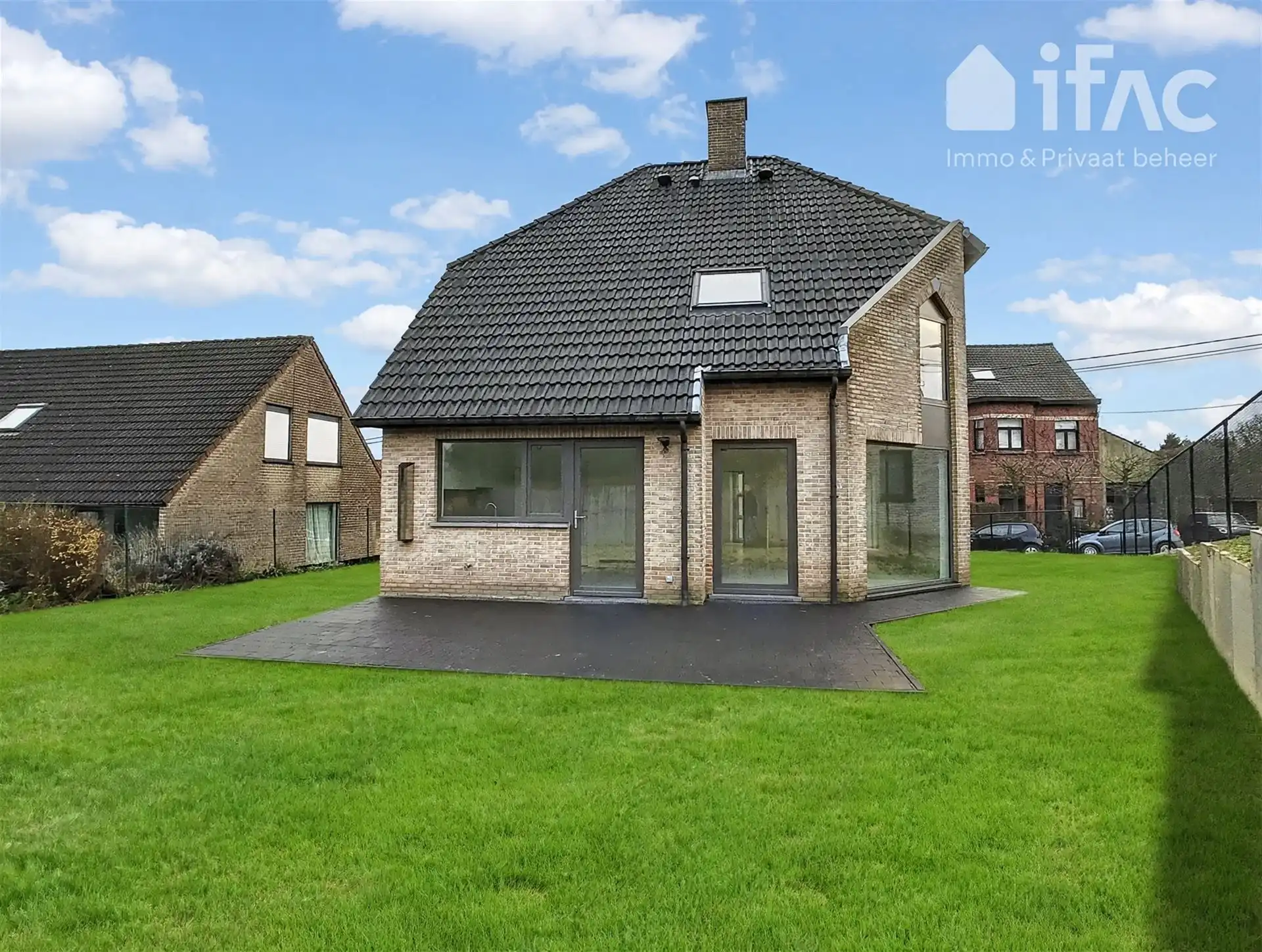 Villa met 4 slaapkamers en leuke tuin foto 16