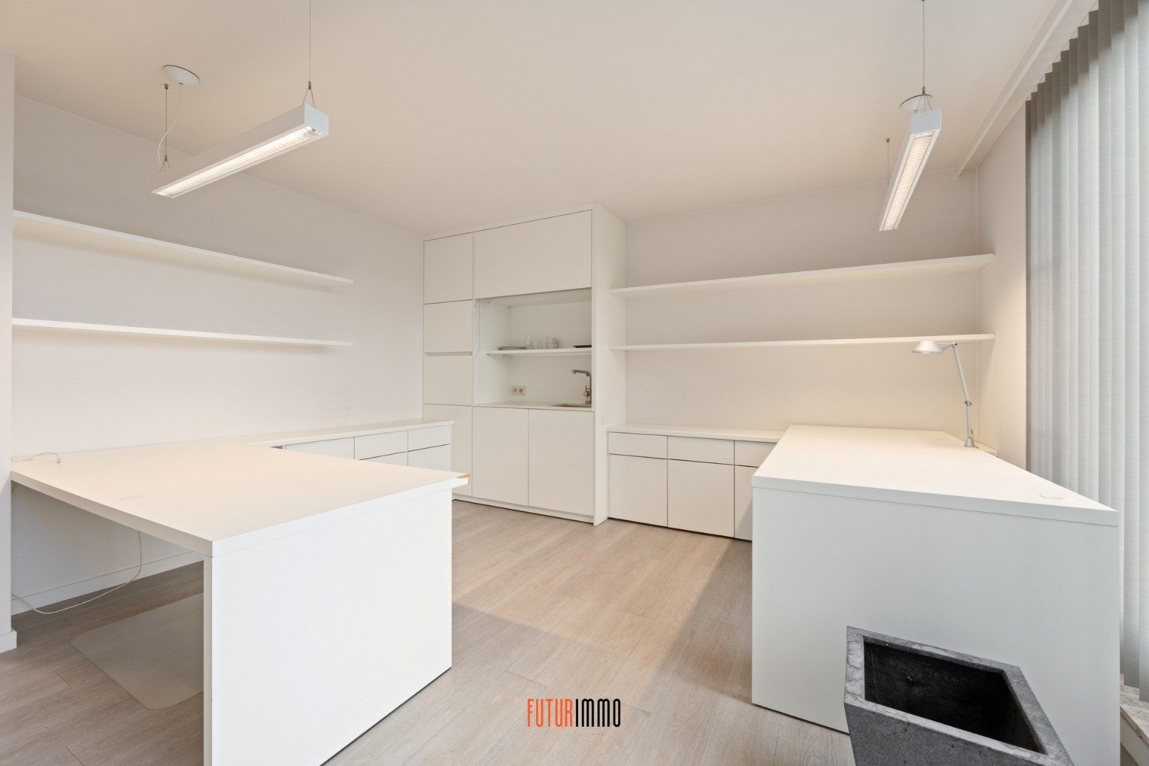 Polyvalente (handels)eigendom in hartje Rumbeke foto 15