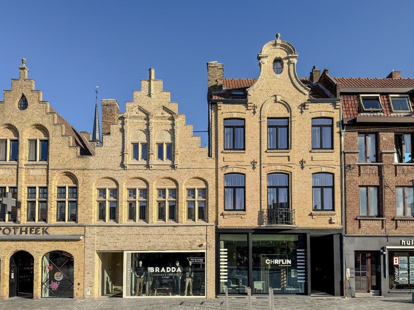 Ruim appartement met 3 slaapkamers en terras in het centrum. foto 27