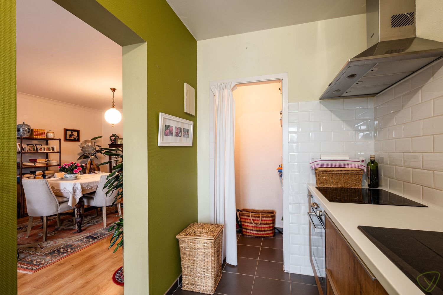 Lichtrijk appartement met twee terrassen en prachtig vergezicht in Eeklo foto 8