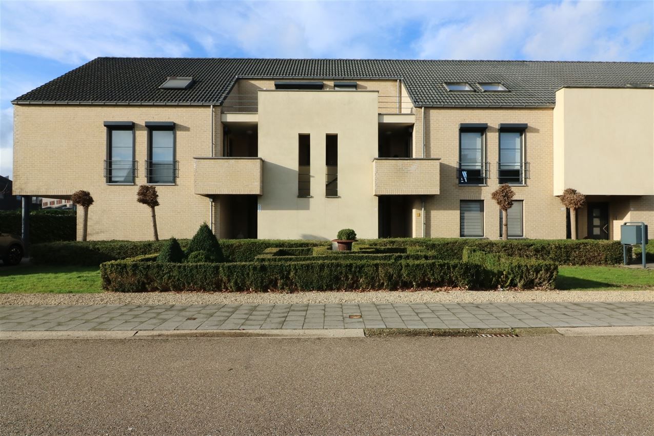 Duplex met groot terras, twee slpk en afgesloten garage foto 29