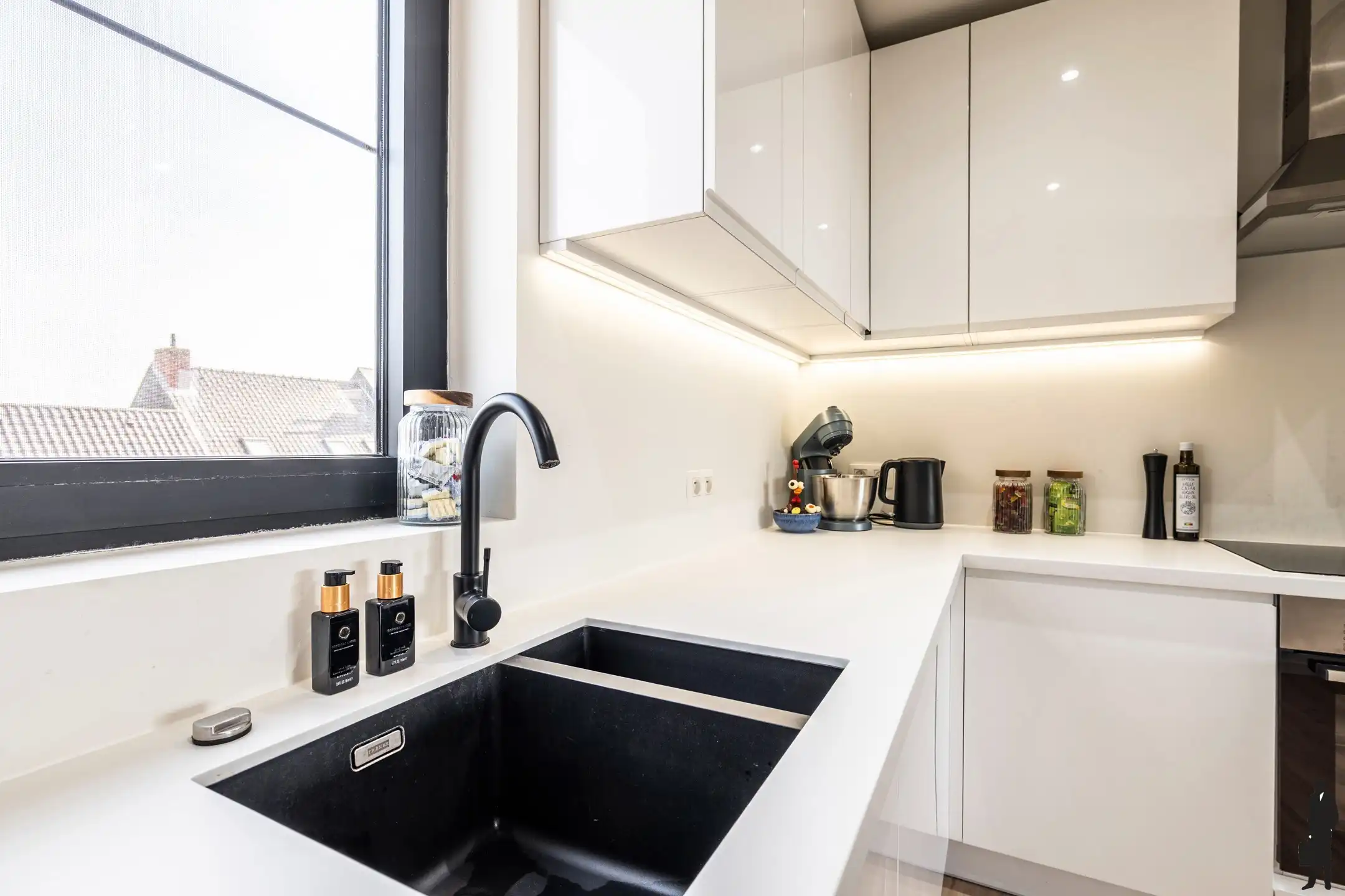 Uitstekend, lichtrijk appartement met ruim terras en garage foto 5