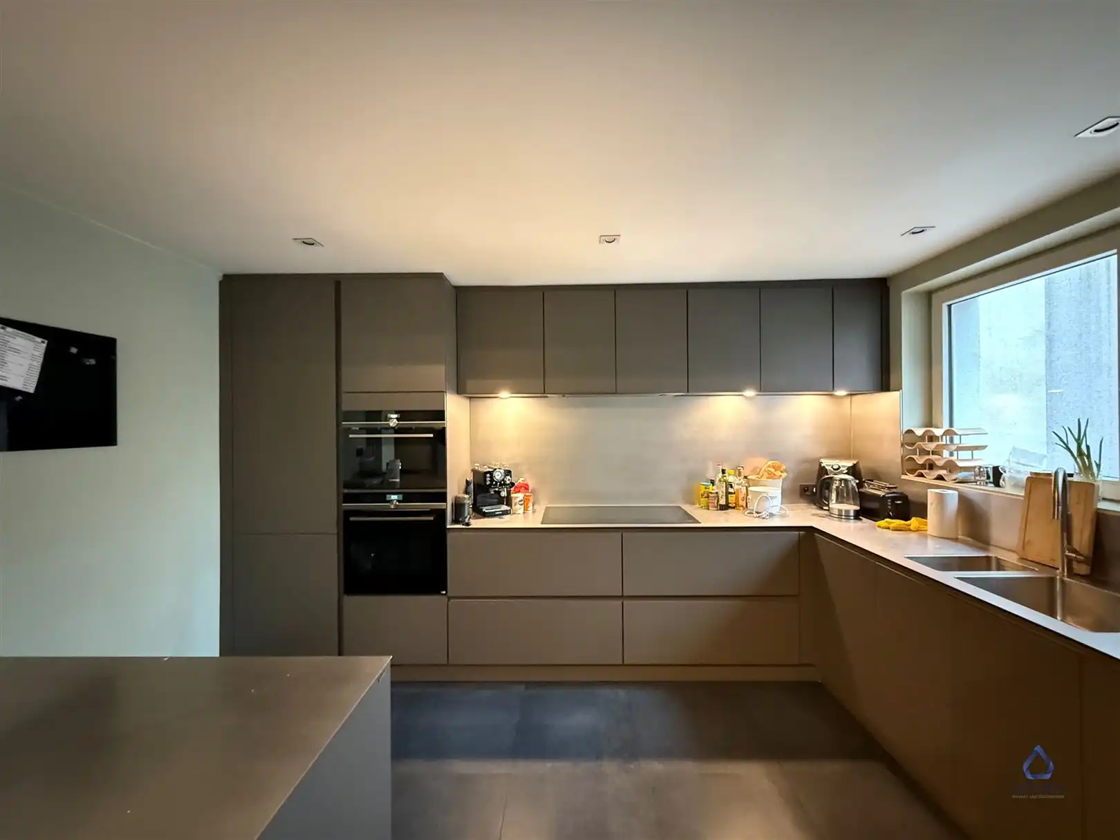 Prachtige herenwoning met studio en terras in Schaarbeek  foto 3