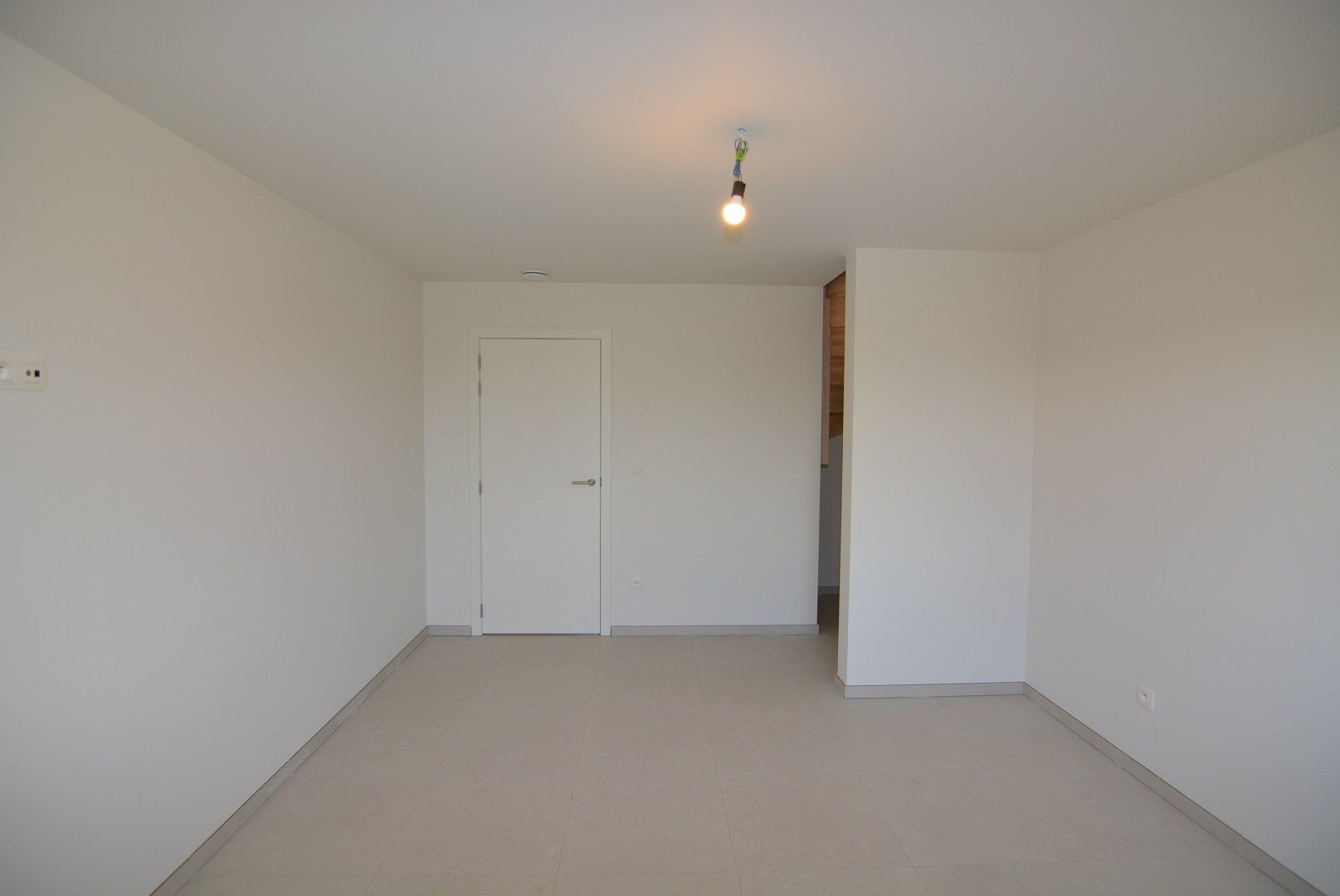 Halfvrijstaande nieuwbouwwoning op 3a 70ca met 3 slpk. foto 15