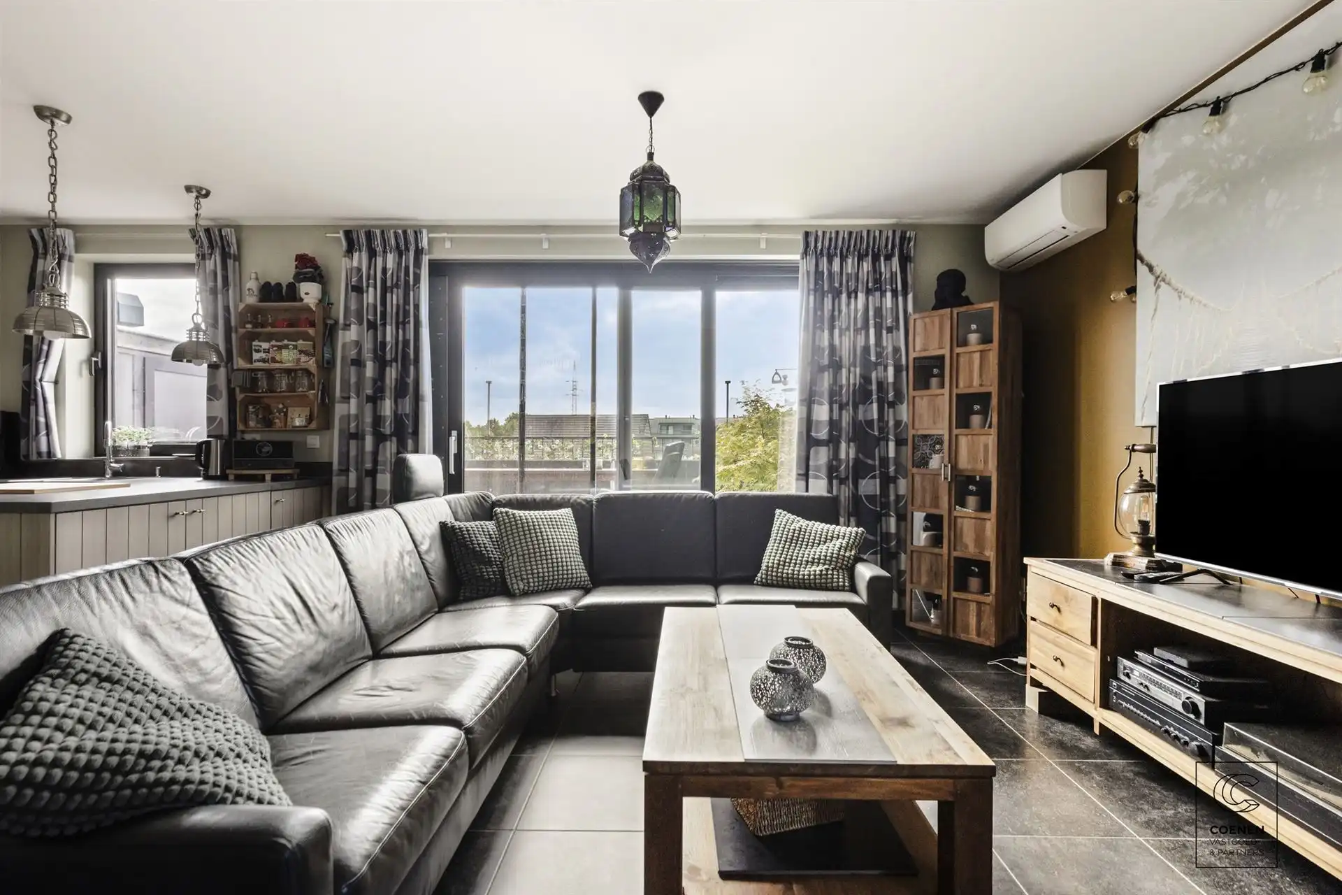 Verzorgd appartement met zuidgericht terras en 2 slaapkamers! foto 8