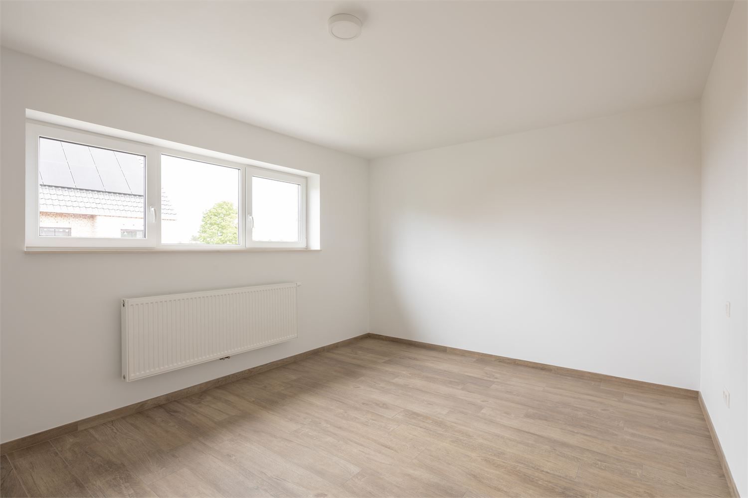 RECENTE ENERGIEZUINIGE GEZINSWONING GELEGEN OP EEN ZEER RUSTIGE LOCATIE TE UIKHOVEN foto 14