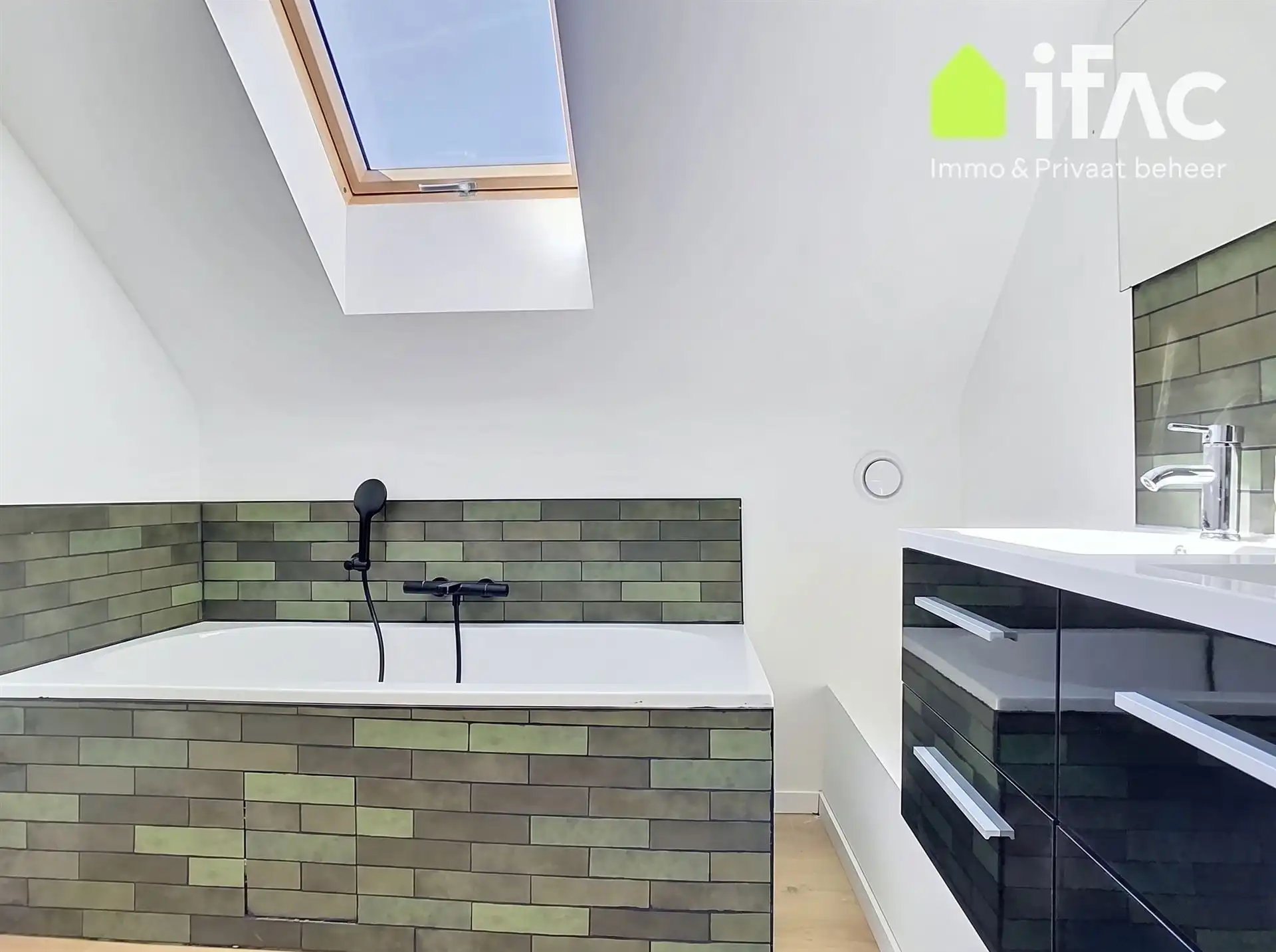 Volledig gerenoveerde (EPC A!) woning op toplocatie foto 31