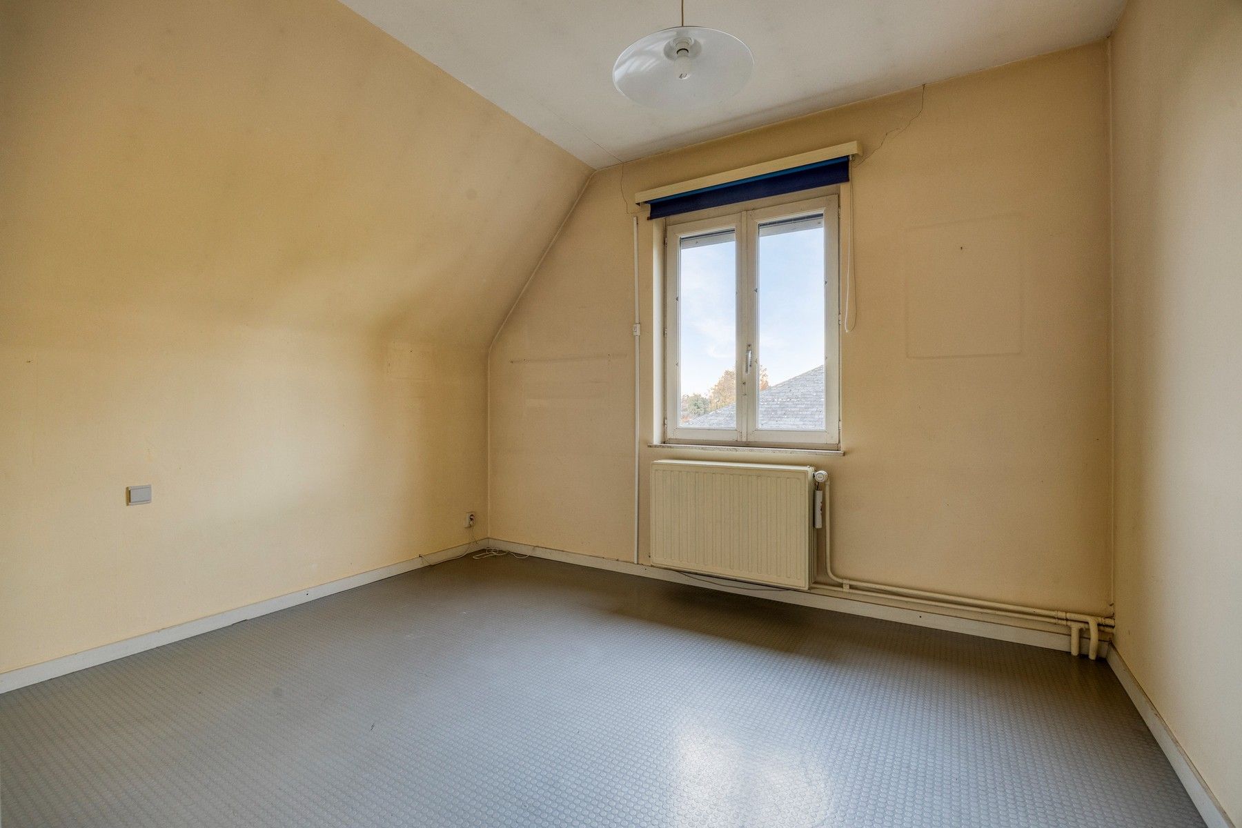 Gezinswoning met 6 slaapkamers op een perceel van 12a foto 21