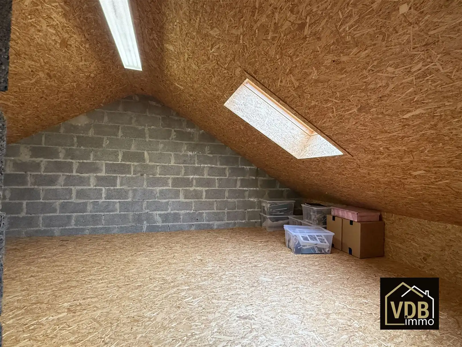 Instapklare halfopen bebouwing met 3 slaapkamers foto 71