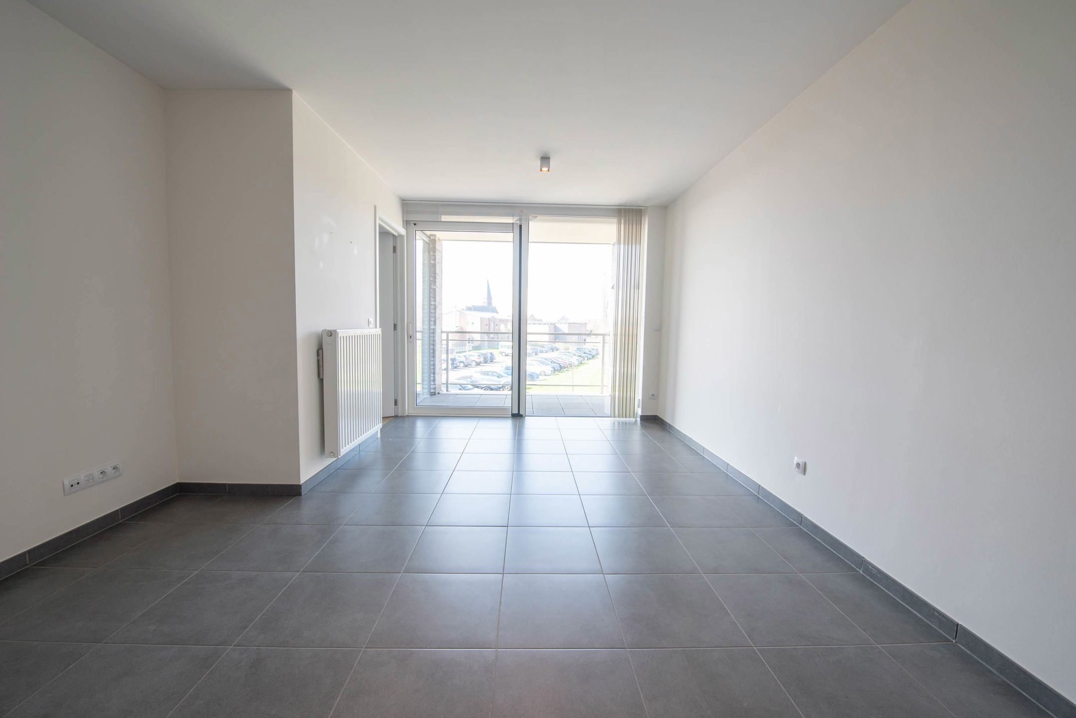 Serviceflat met autostandplaats & kelderberging foto 8