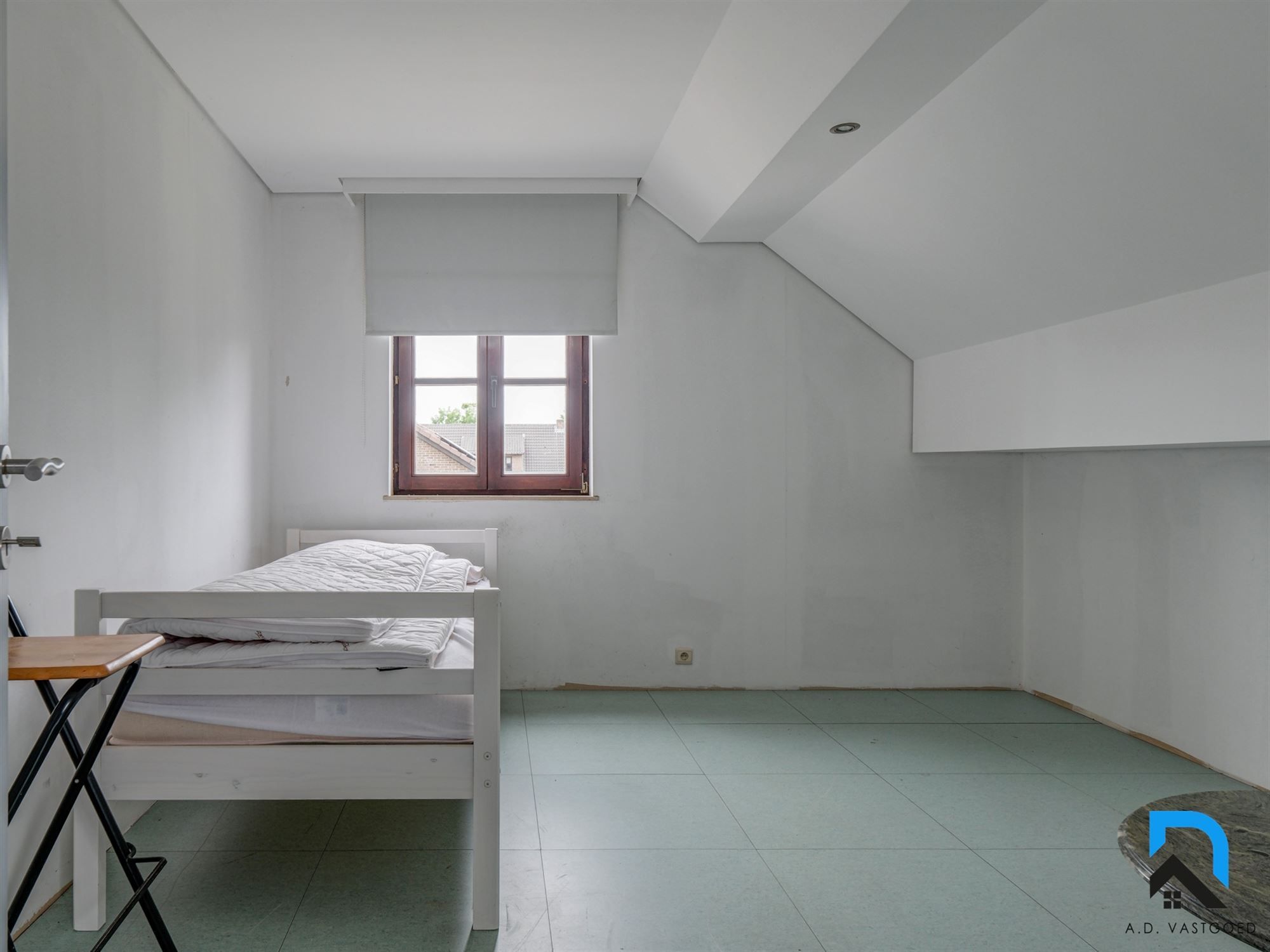 Ruime woning met 5 slaapkamers op toplocatie foto 24