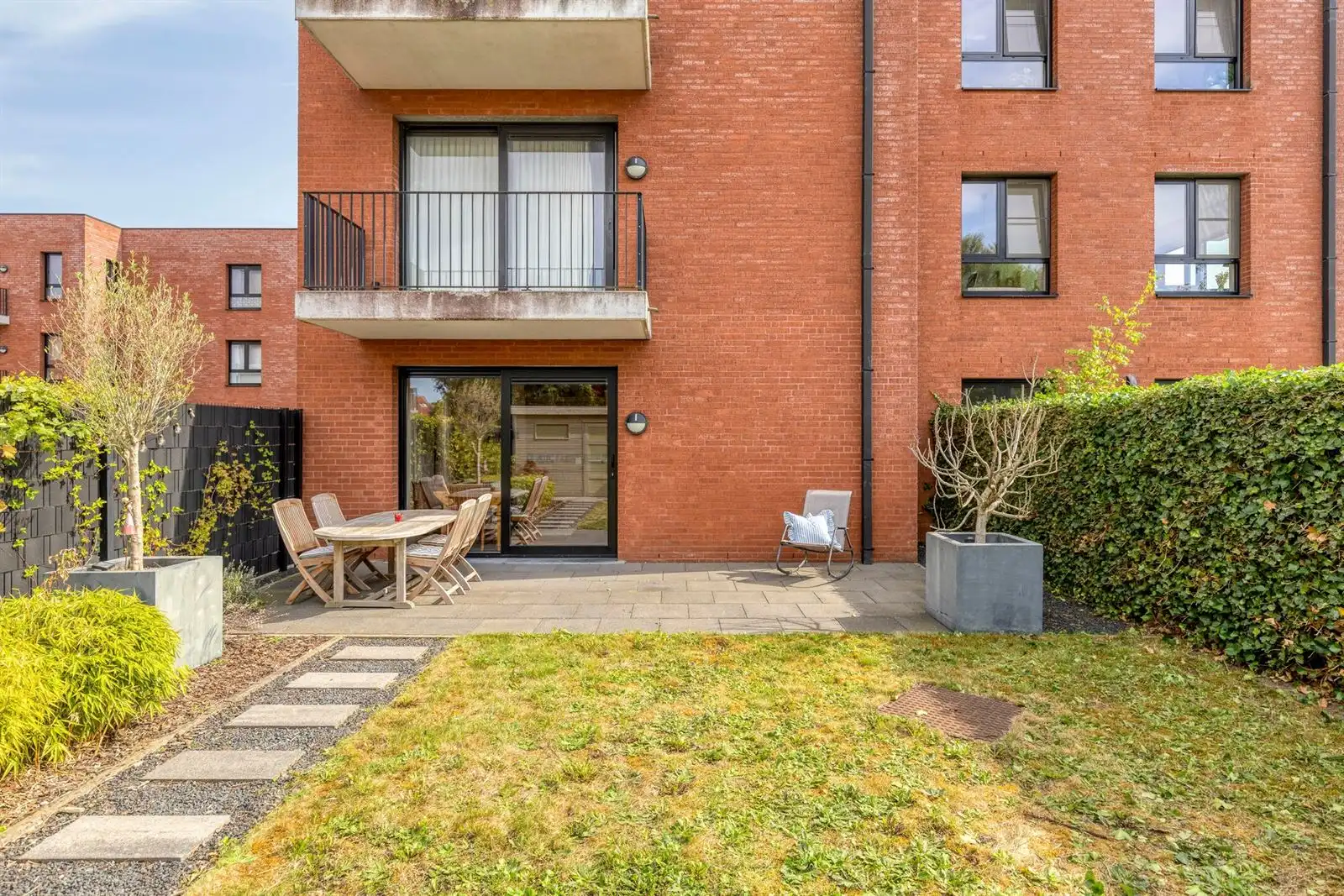 Rustig gelegen en instapklaar appartement met 1 slaapkamer, ruime tuin en private autostaanplaats. foto 19