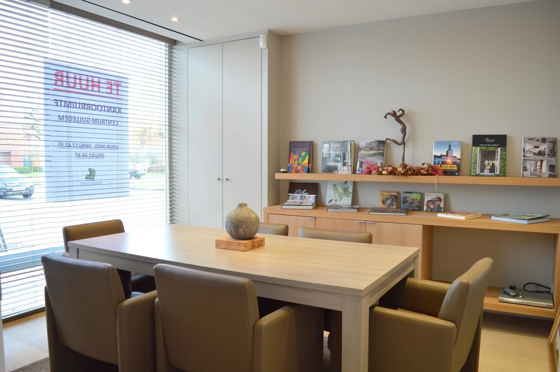 Schitterend ingerichte kantoorruimte op een top locatie in Gullegem foto 6