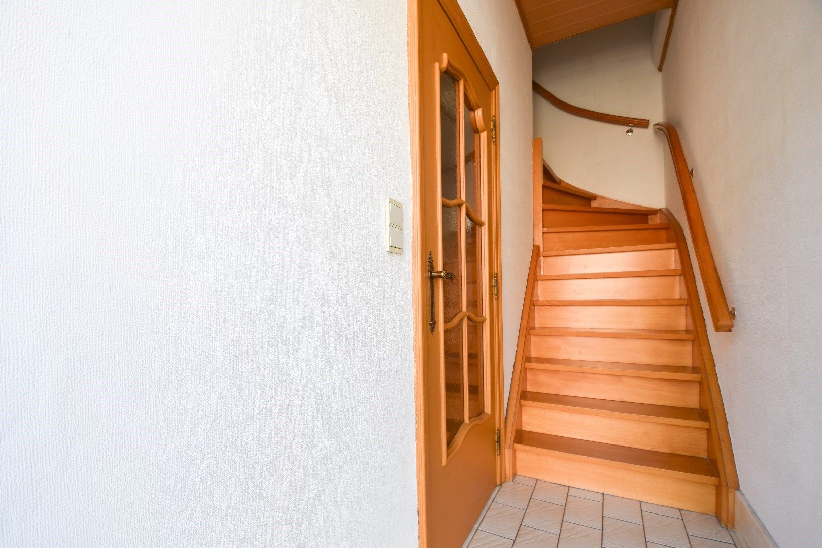 Bemeubelde woning op een toplocatie in Temse foto 9