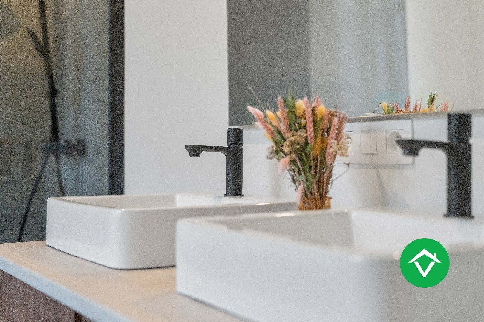 Rijwoning met 4 slaapkamers en stadstuin op centrale ligging te Roeselare foto 14