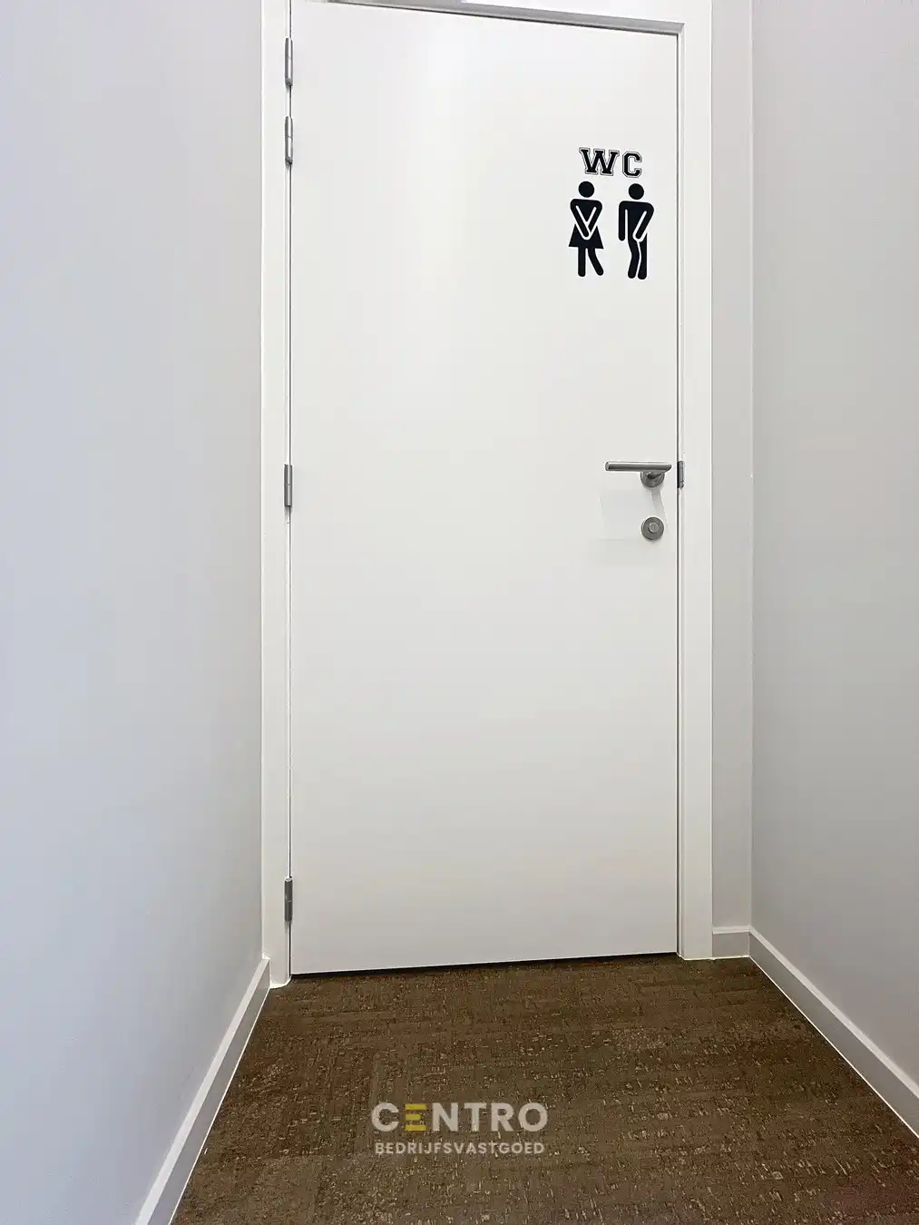 INSTAPKLARE kantoorruimte met gemeenschappelijke faciliteiten (receptie, wachtzaal, parking,...) aan SCHIERVELDE! foto 11