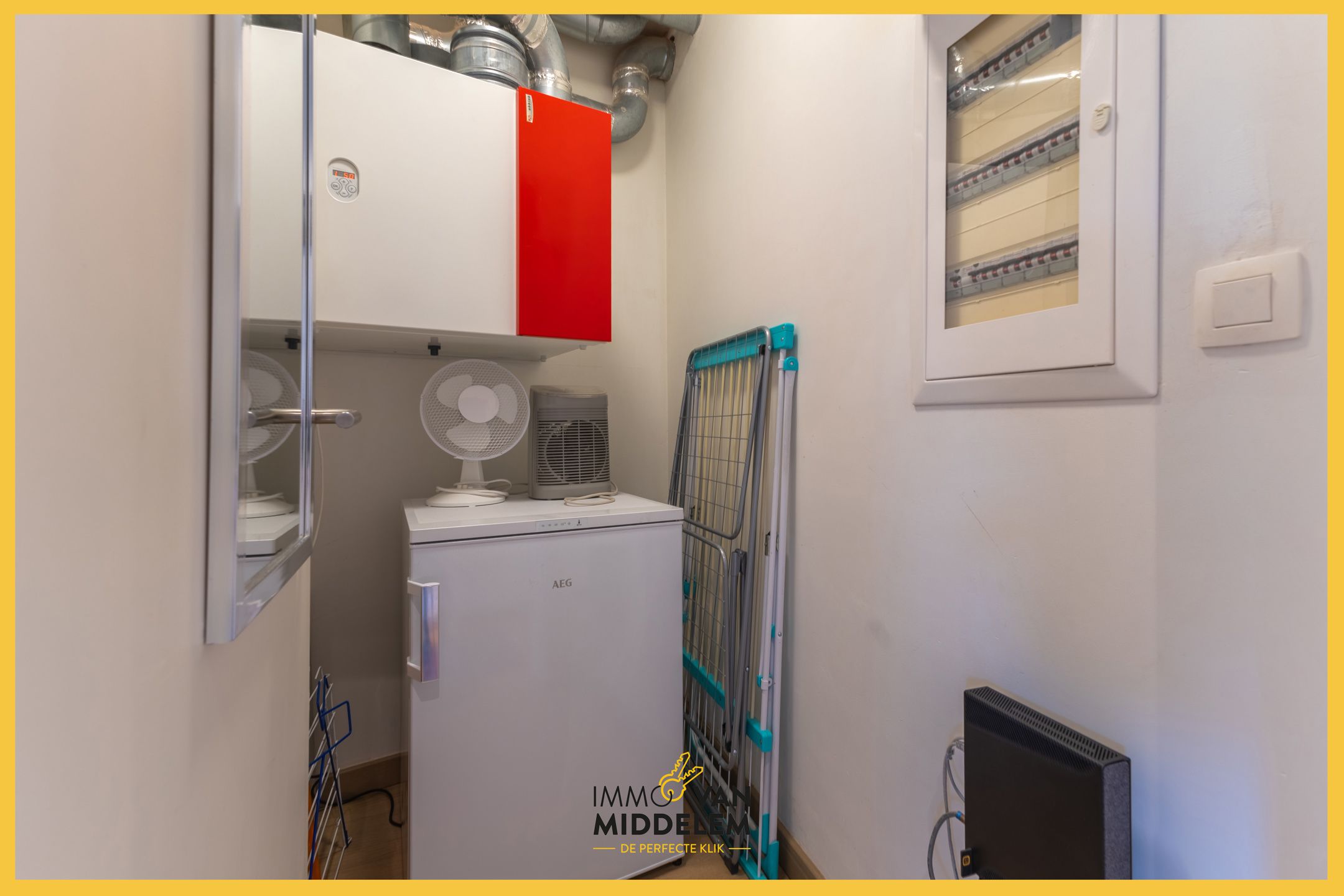 INSTAPKLAAR GELIJKVLOERS APPARTEMENT 2 KAMERS + GROOT TERRAS foto 14