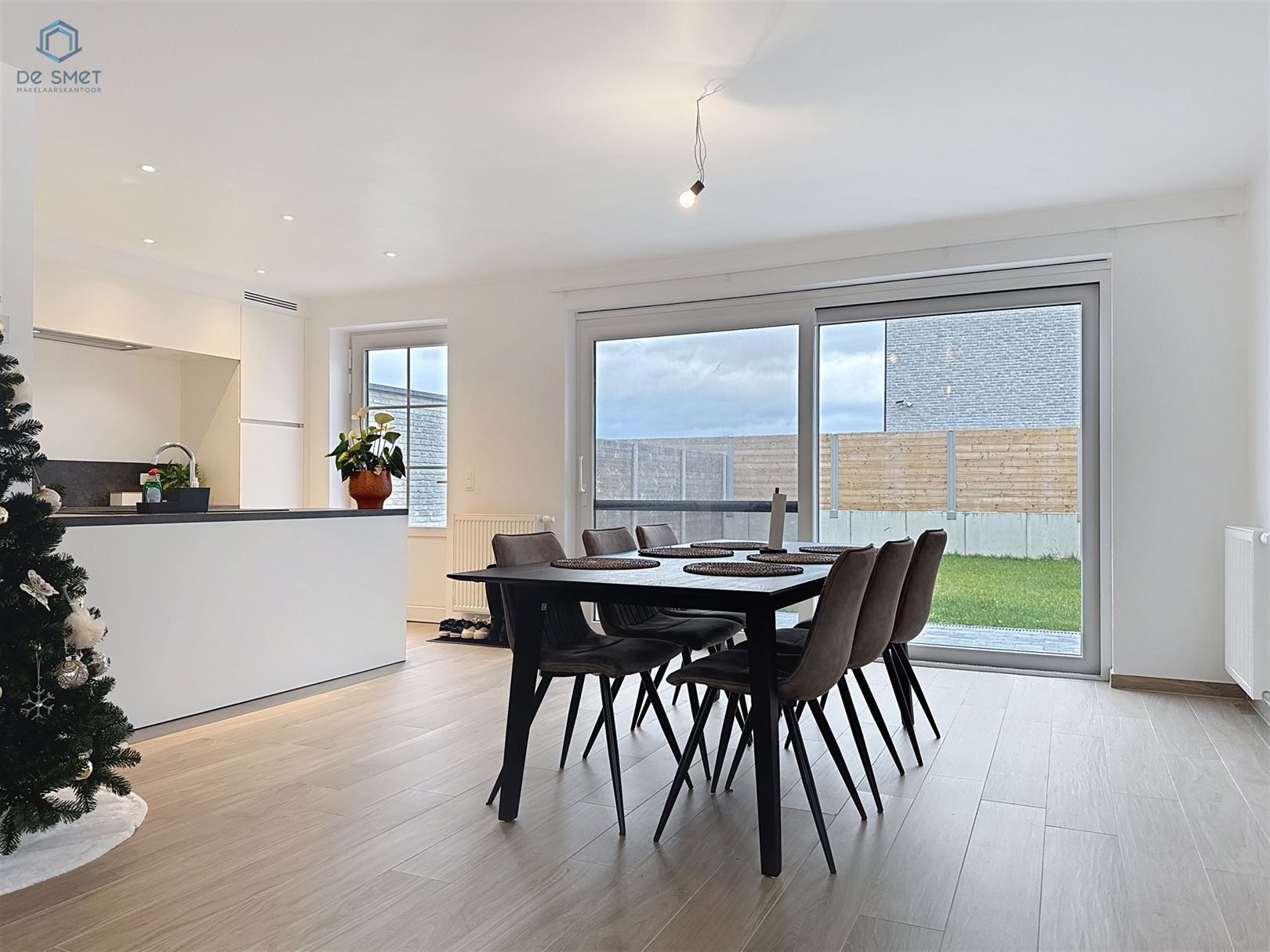 Energiezuinige nieuwbouwwoning met 3 slks en garage! foto 4