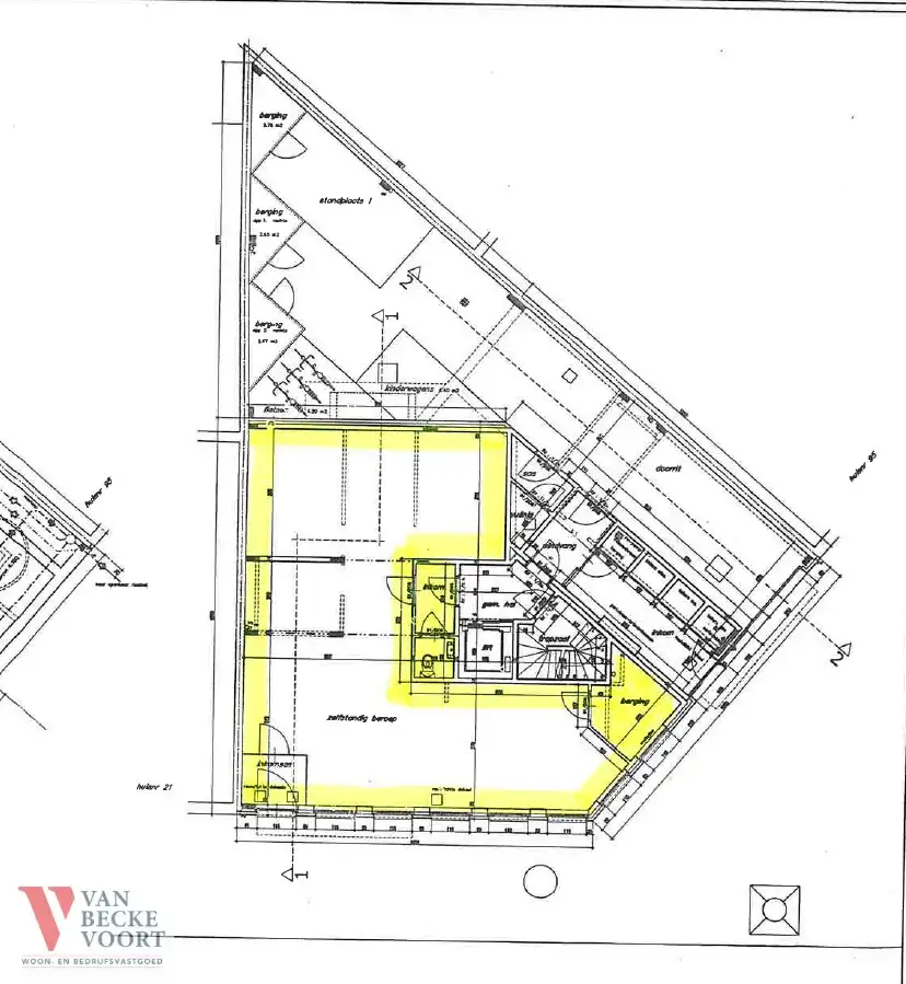 Kantoor / praktijk op hoeklocatie 125m² foto {{pictureIndex}}