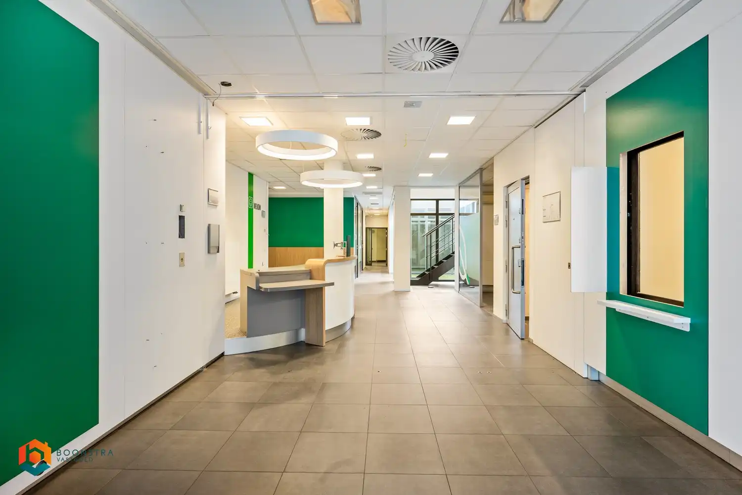 Veelzijdig opbrengsteigendom in centrum Putte foto 2