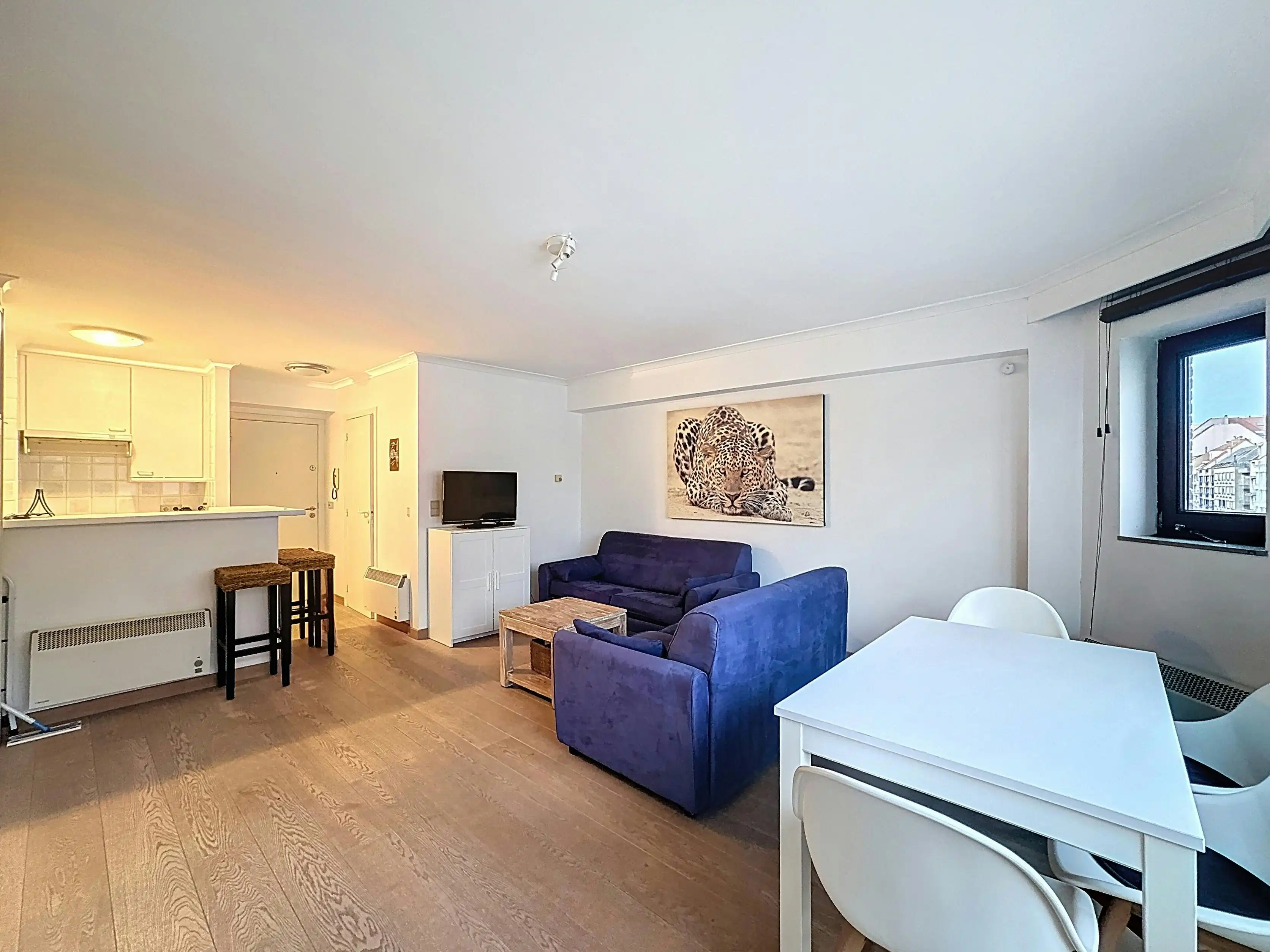 Studio met zijdelings zeezicht te koop in Knokke foto 3