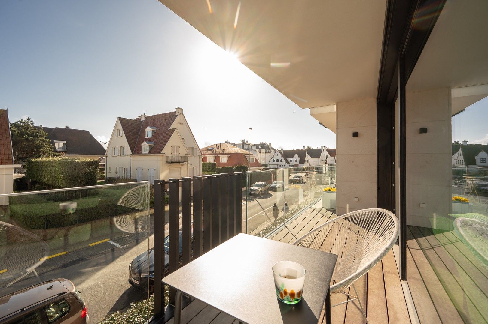 Lichtrijk appartement met façade van 6,5m gelegen ter hoogte van het Albertstand en het Rubensplein. foto 6