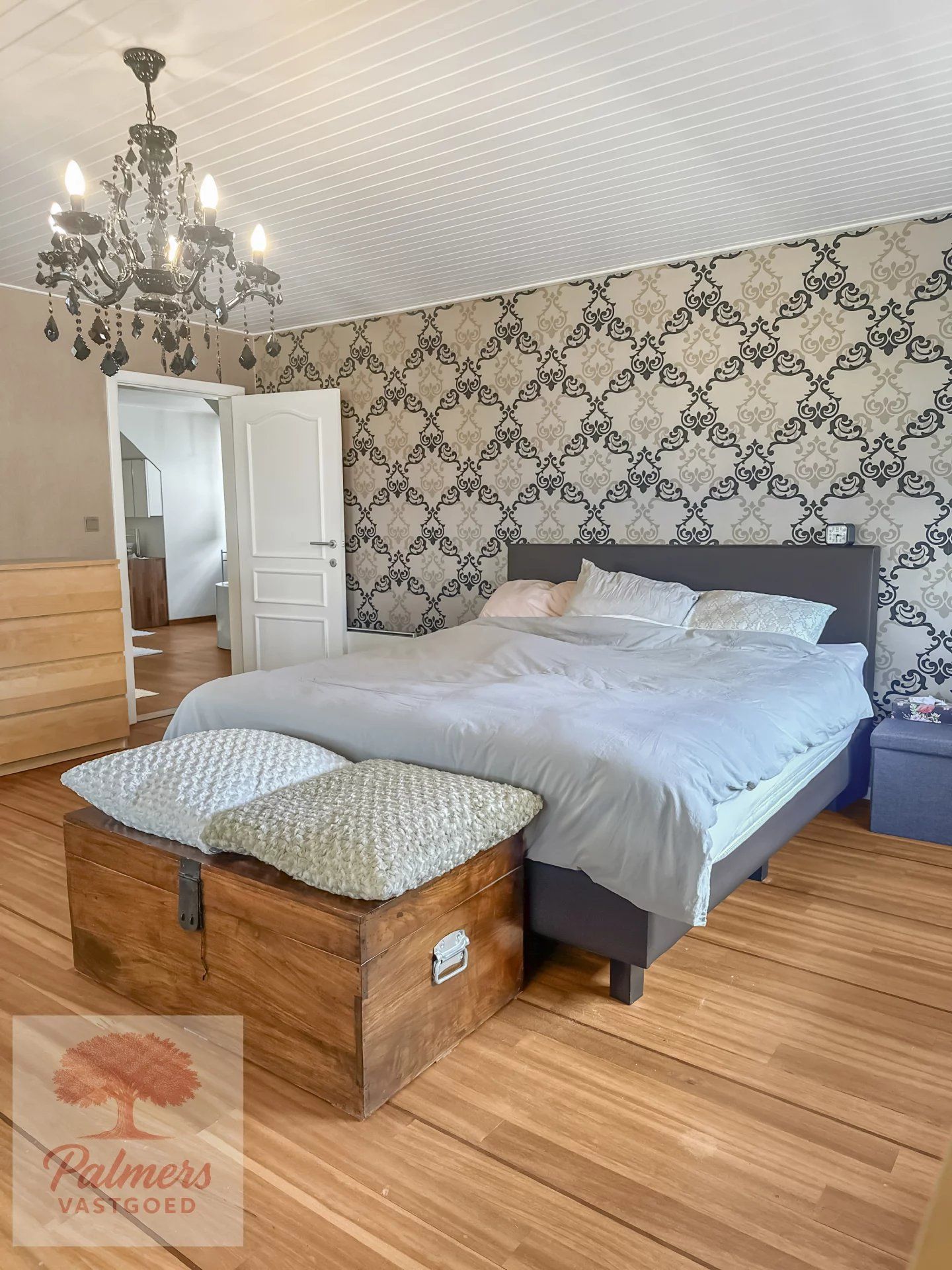Veelzijdige villa eventueel voor vrij beroep. foto 18