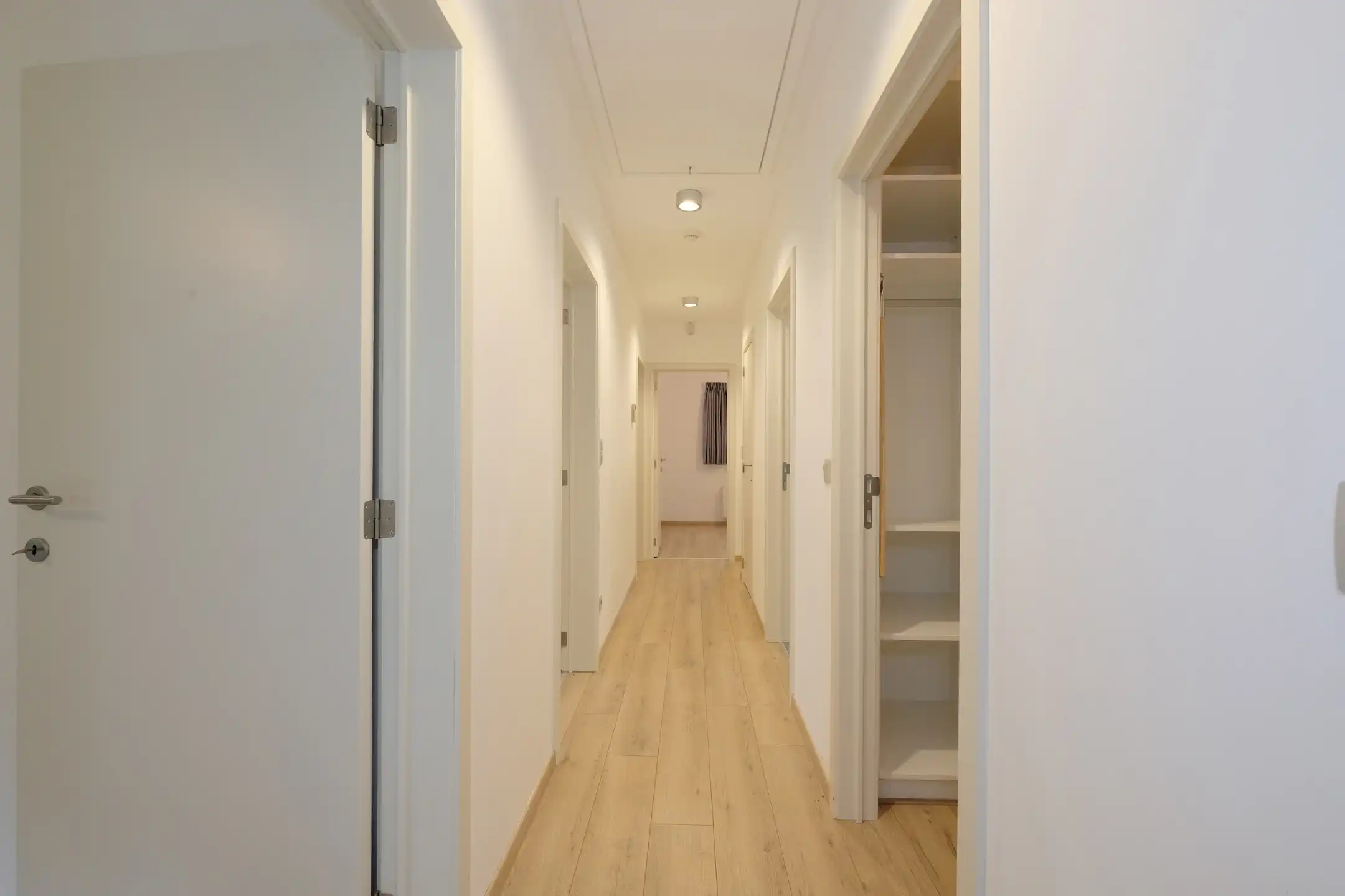 Hedendaagse en energiezuinige villa in rustige wijk foto 20
