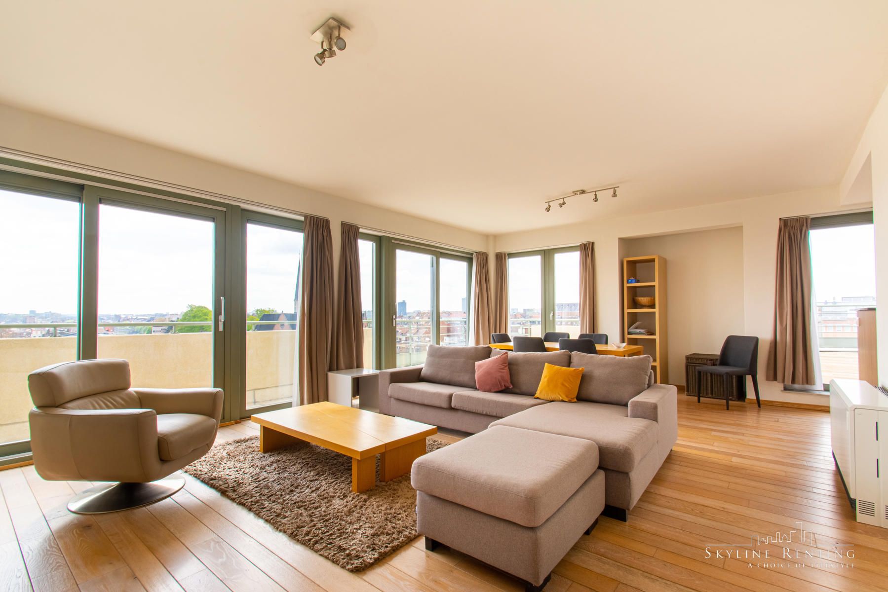 Penthouse - 2 slpk. gemeubeld (Europese wijk) foto 2