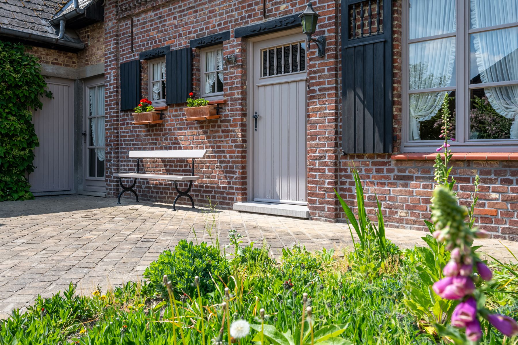 ()=>{if(producerUpdateValueVersion(node),producerAccessed(node),node.value===ERRORED)throw node.error;return node.value} Leeuwergemstraat 51 - 9620 Zottegem