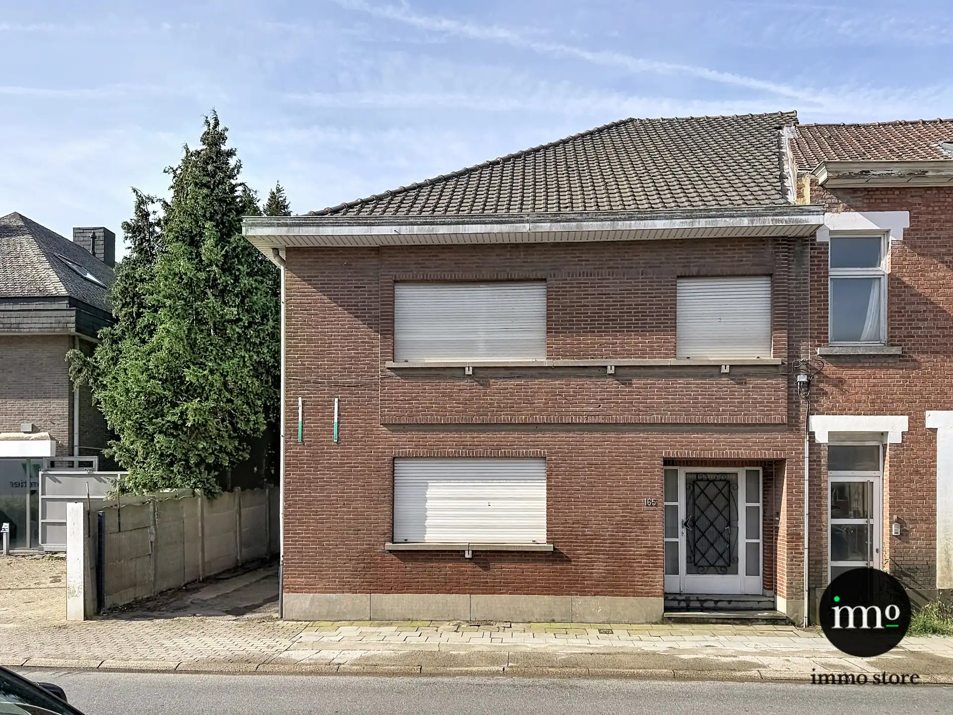 UNIEKE DRIEGEVELWONING MET LOODS VAN 160 M² IN HET CENTRUM VAN GROOT-BIJGAARDEN! foto 3