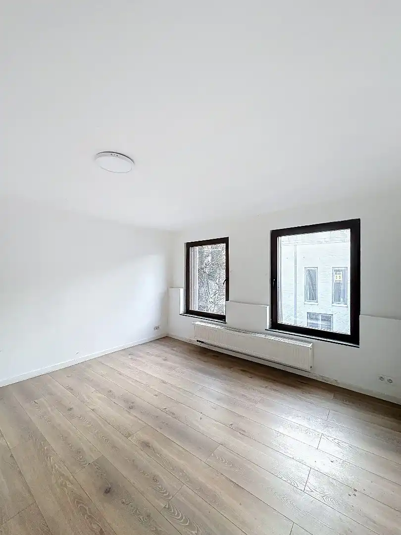 Instapklare gerenoveerde woning op toplocatie in Tienen foto 12