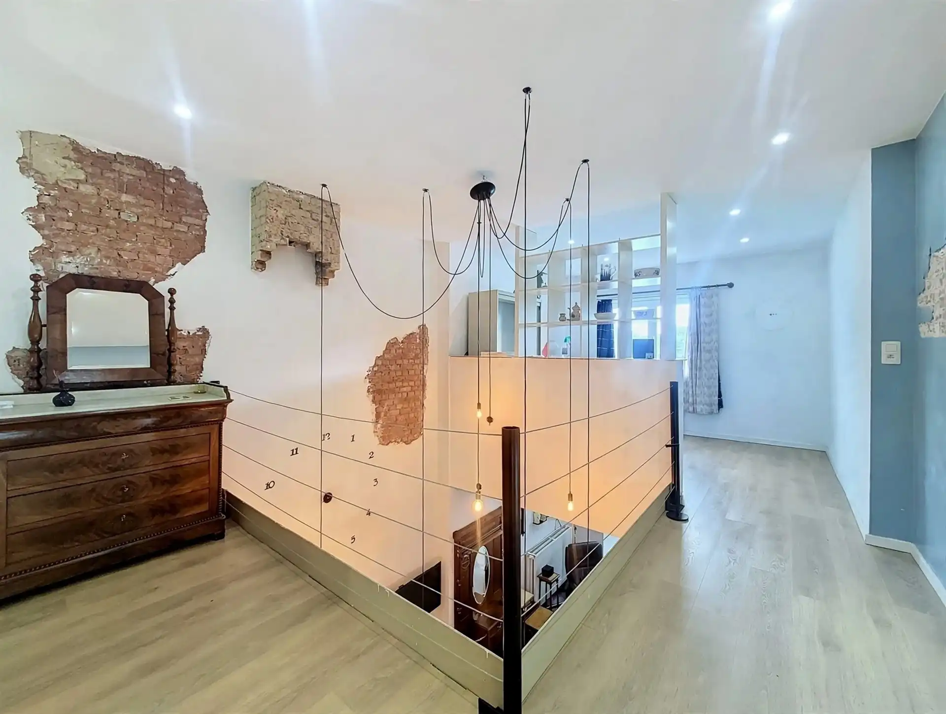 VOLLEDIG GERENOVEERDE WONING MET LIFT, 4 SLAAPKAMERS, OPRIT EN EPC-LABEL A!  foto 8