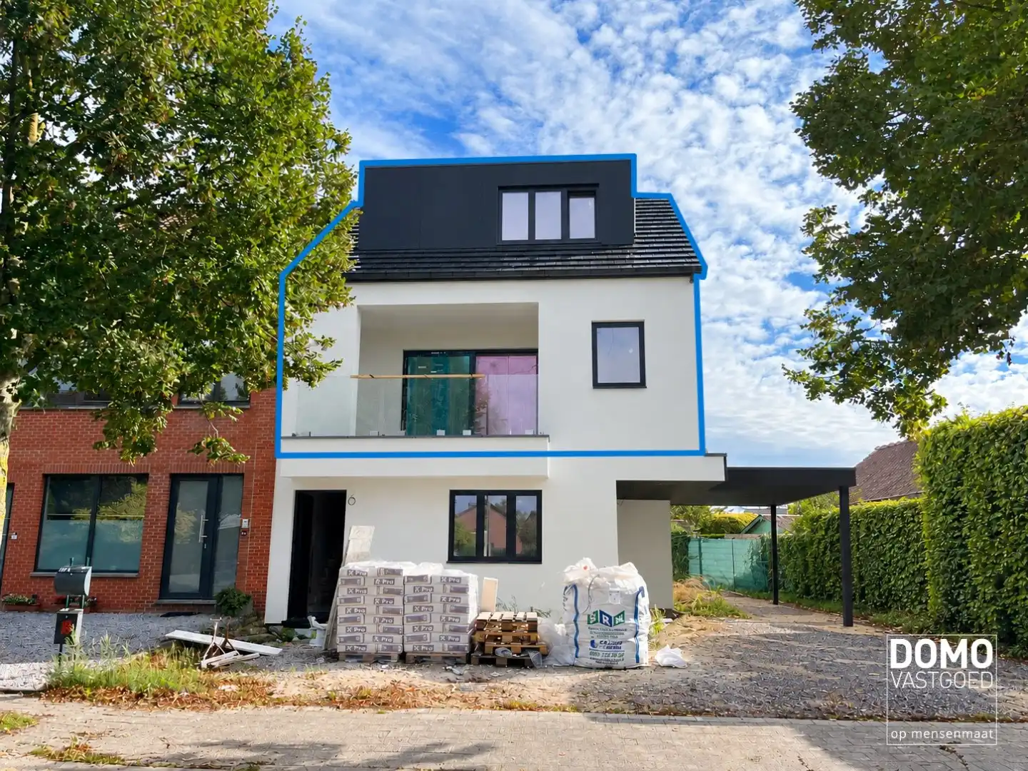 NIEUWBOUW DUPLEXAPPARTEMENT MET ZUIDGERICHT TERRAS TE HASSELT foto {{pictureIndex}}