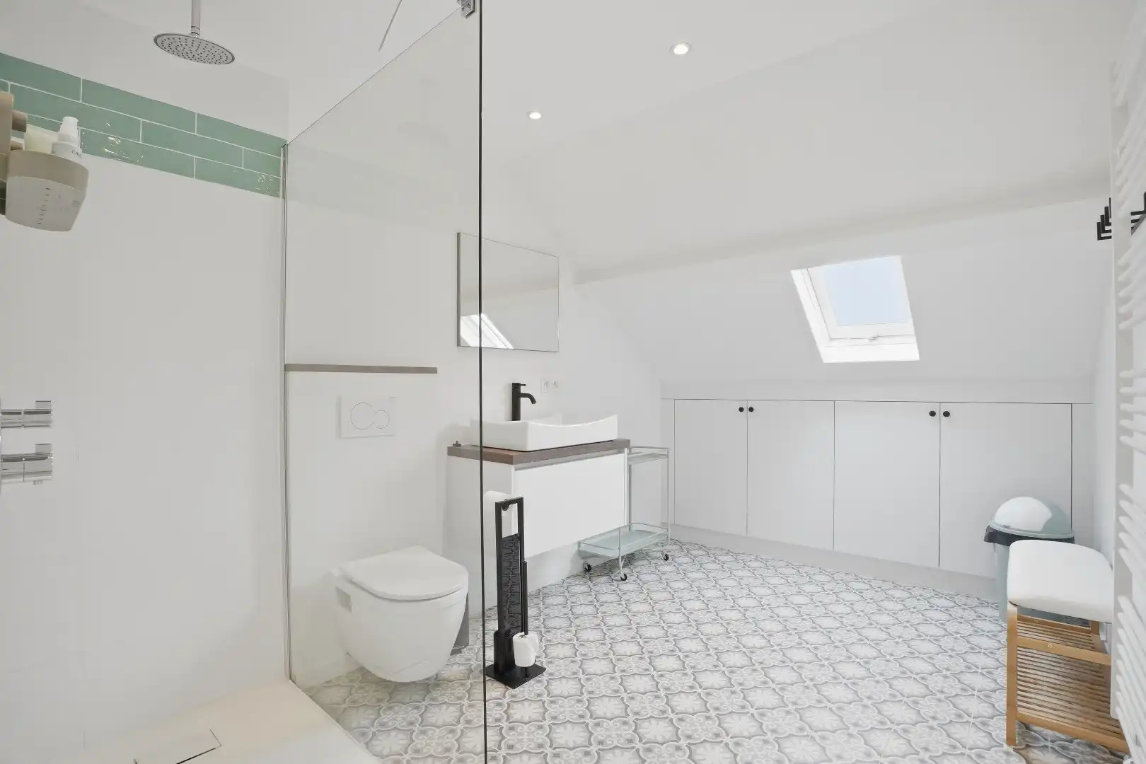 Subliem gerenoveerde herenwoning met 6 slaapkamers inclusief garage in Nieuwpoort-Stad op 135 m². foto 18