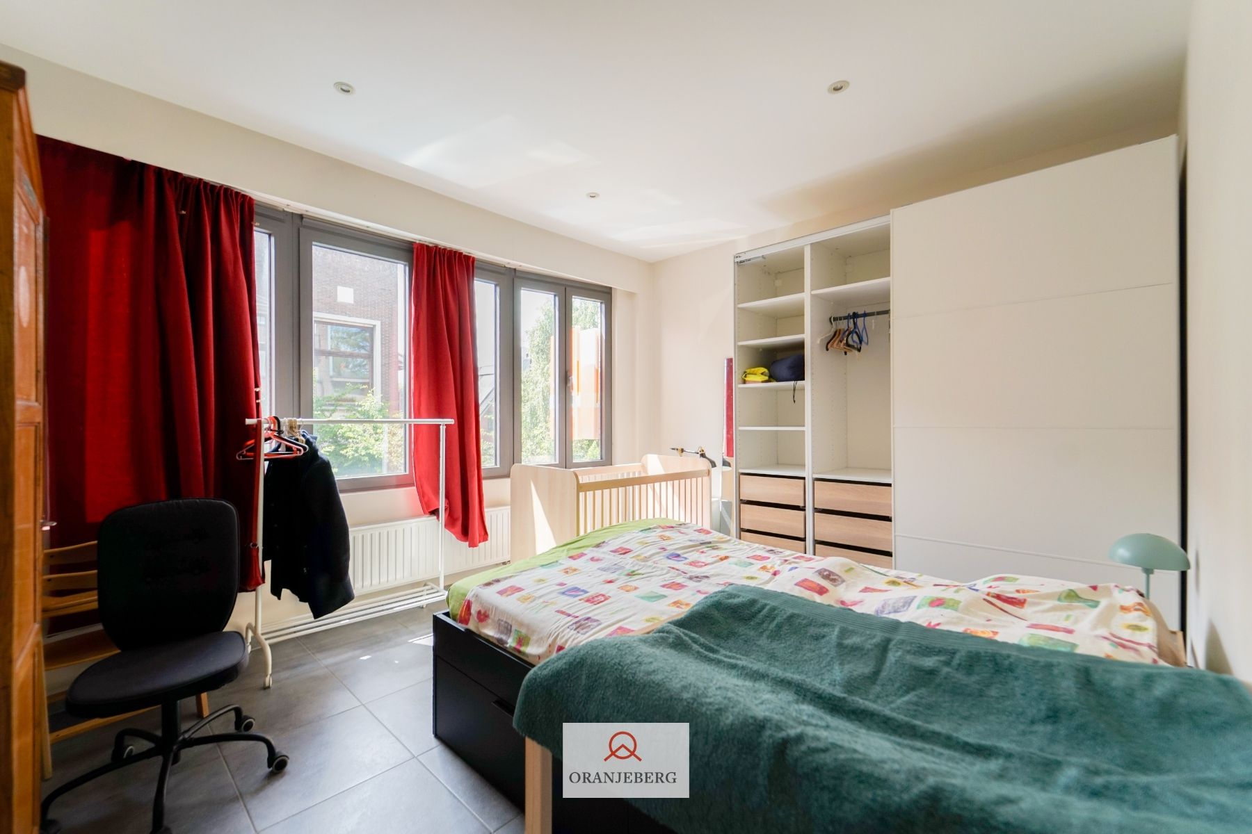 Recent 2 slaapkamer appartement met terras bij Sint-Pietersstation foto 17