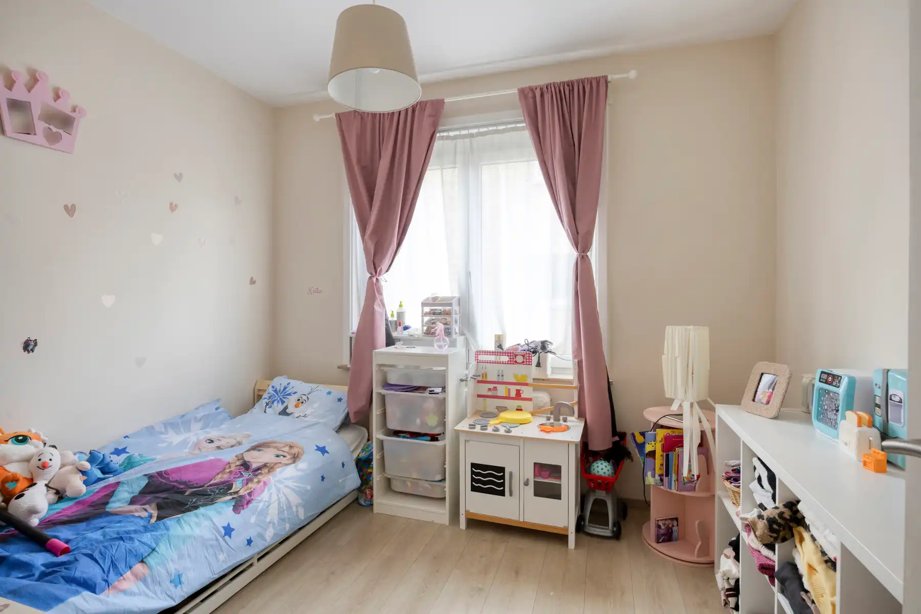 2-slaapkamerappartement met terras, garage en kelder foto 14